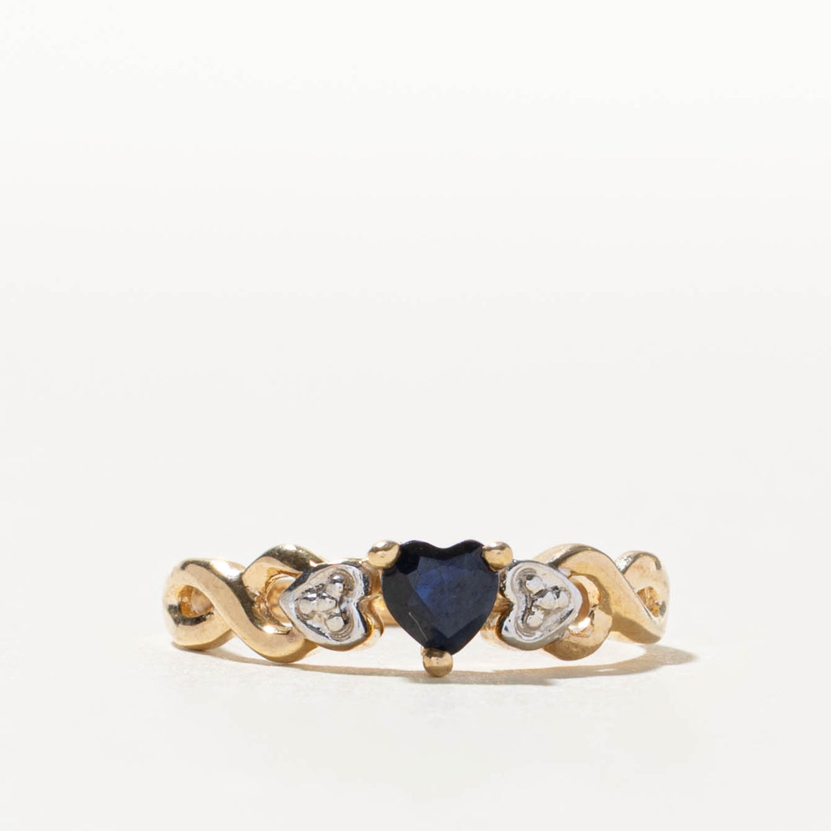 10k Heart Cut Sapphire Accented Ring | SZ 5