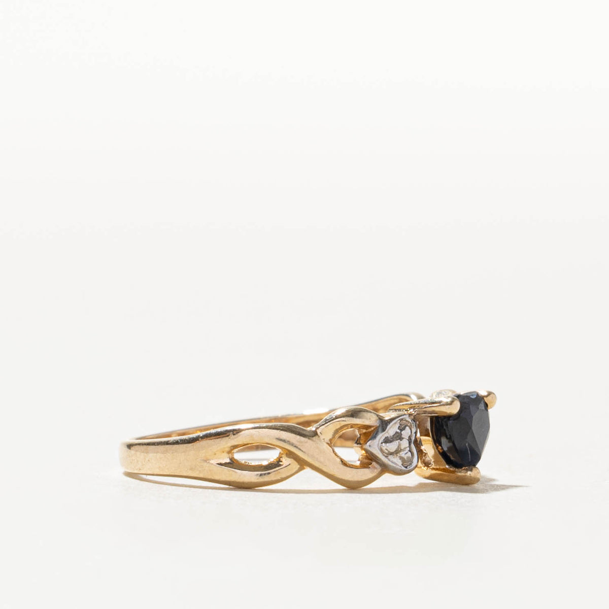 10k Heart Cut Sapphire Accented Ring | SZ 5