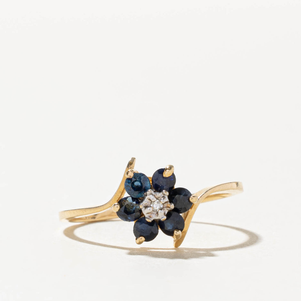 14k Sapphire & Diamond Floral Cluster Bypass Ring | SZ 6.5