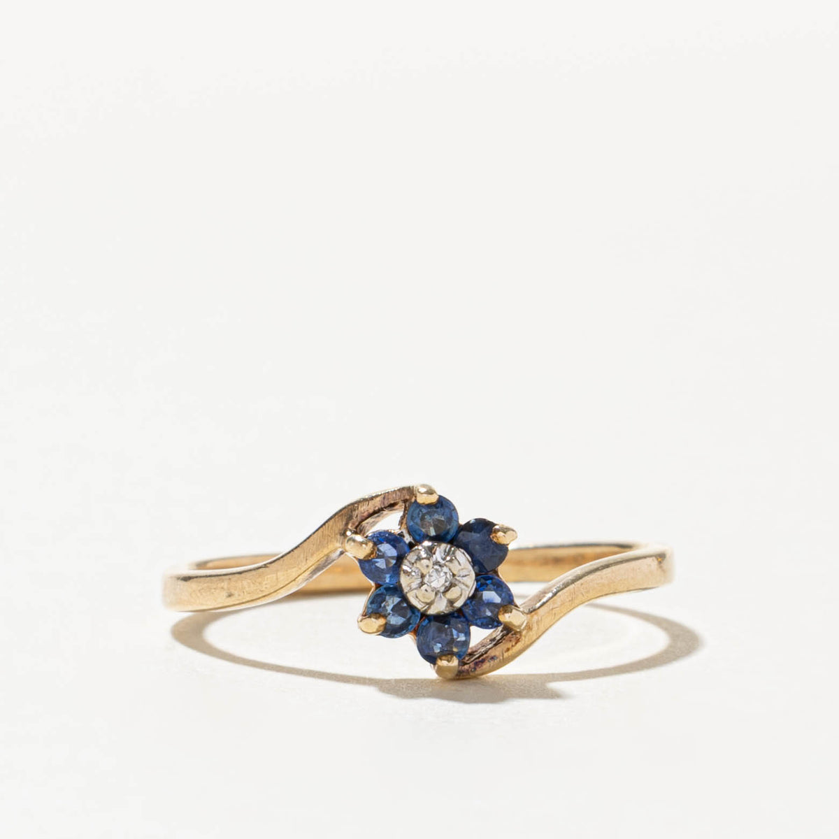 10k Sapphire & Diamond Floral Cluster Bypass Ring | SZ 8