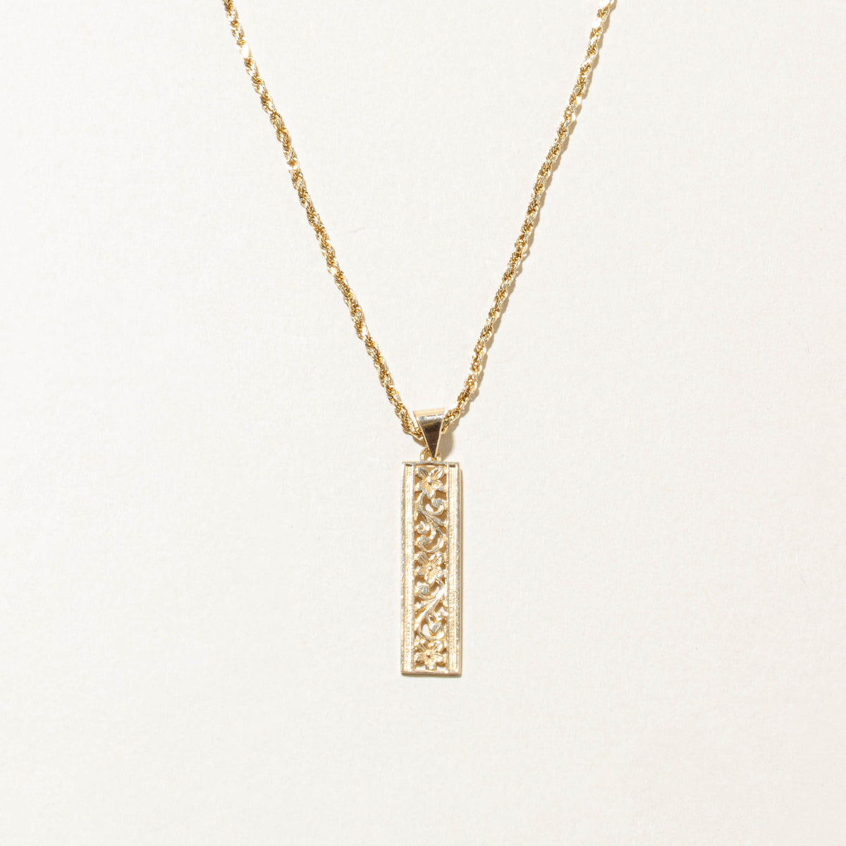 14k Yellow Gold Engraved Floral Bar Pendant Necklace | 16"