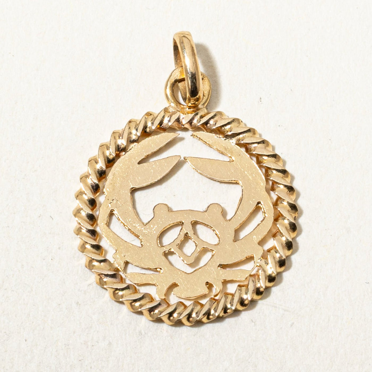 18k Yellow Gold Rope Cancer Zodiac Charm