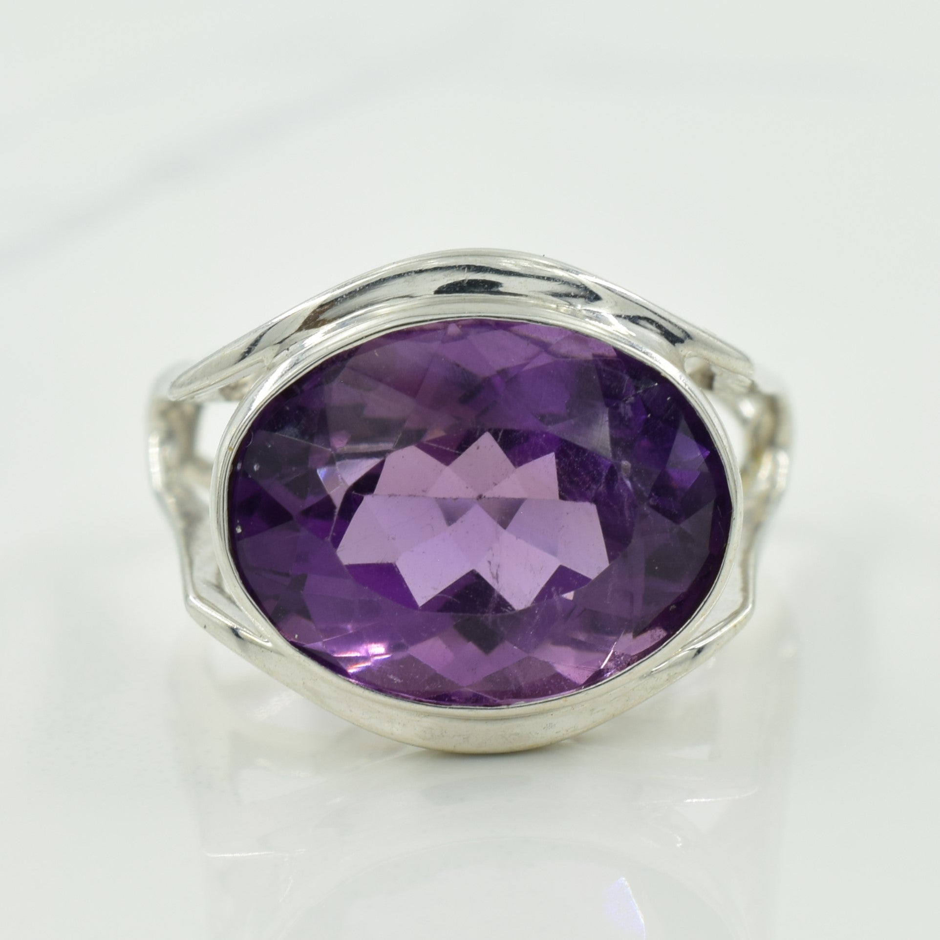 Oval Amethyst Ring | 9.00ct | SZ 6.75 |