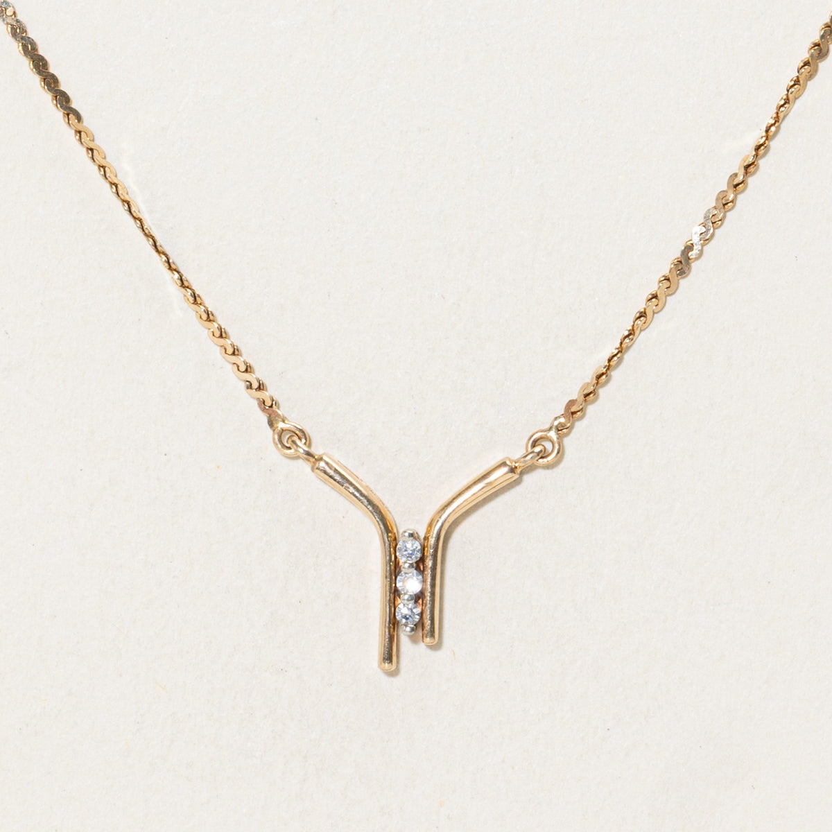 10k Diamond Split Column Pendant Necklace | 16"