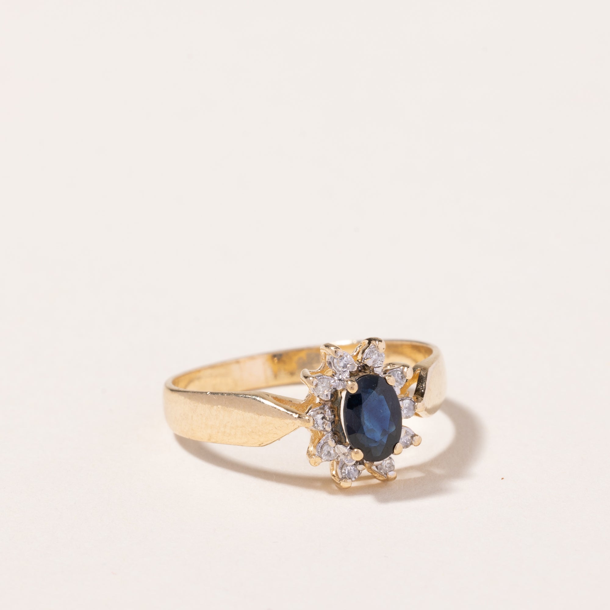 14k Yellow Gold Sapphire and Diamond Ring | 0.44ct, 0.10ctw | SZ 6.5