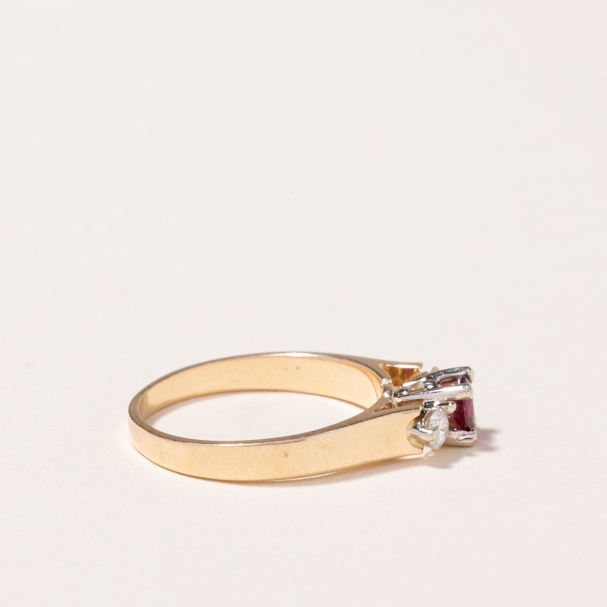 14k Yellow Gold Ruby & Diamond Ring | 0.22ct, 0.20ctw | SZ 7