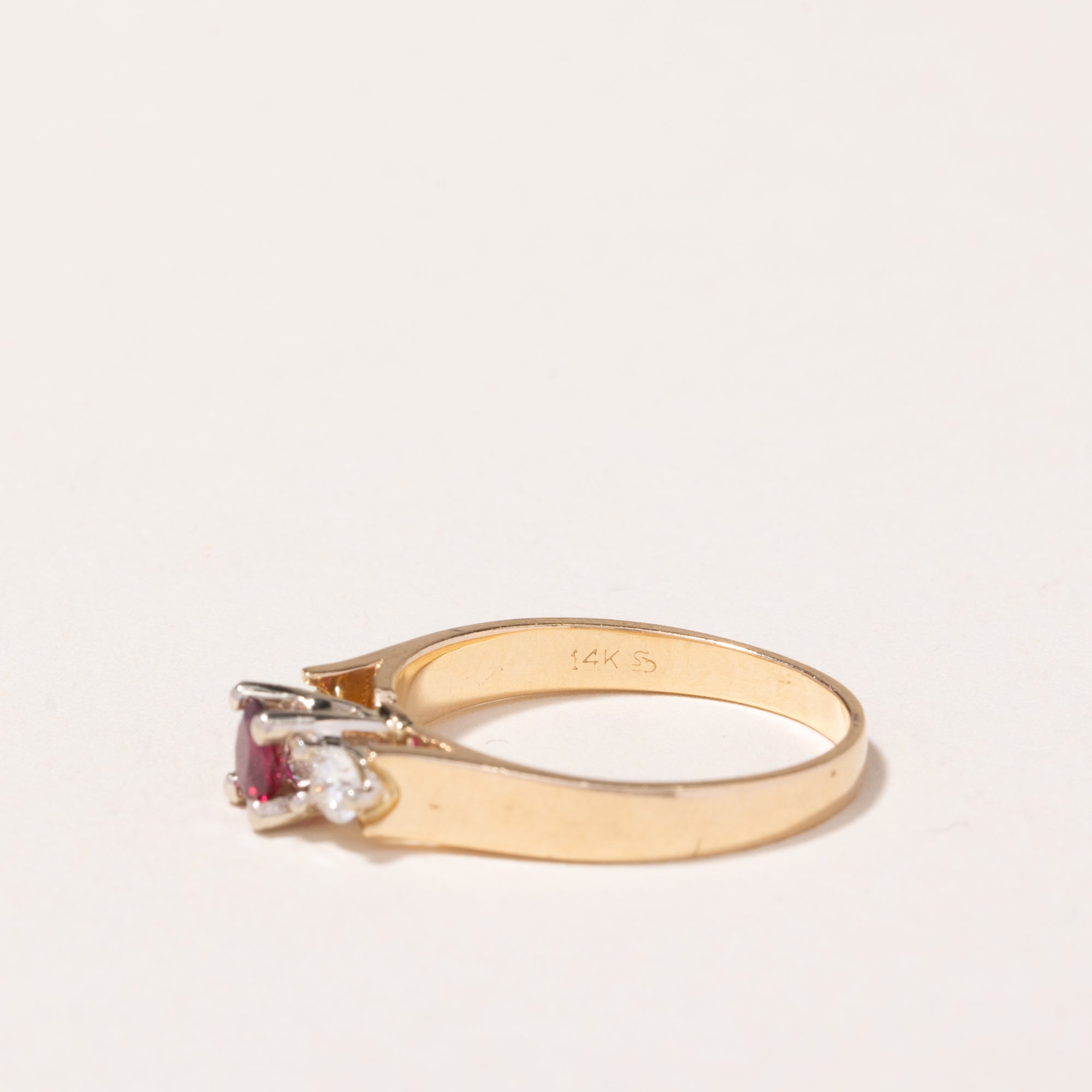 14k Yellow Gold Ruby & Diamond Ring | 0.22ct, 0.20ctw | SZ 7