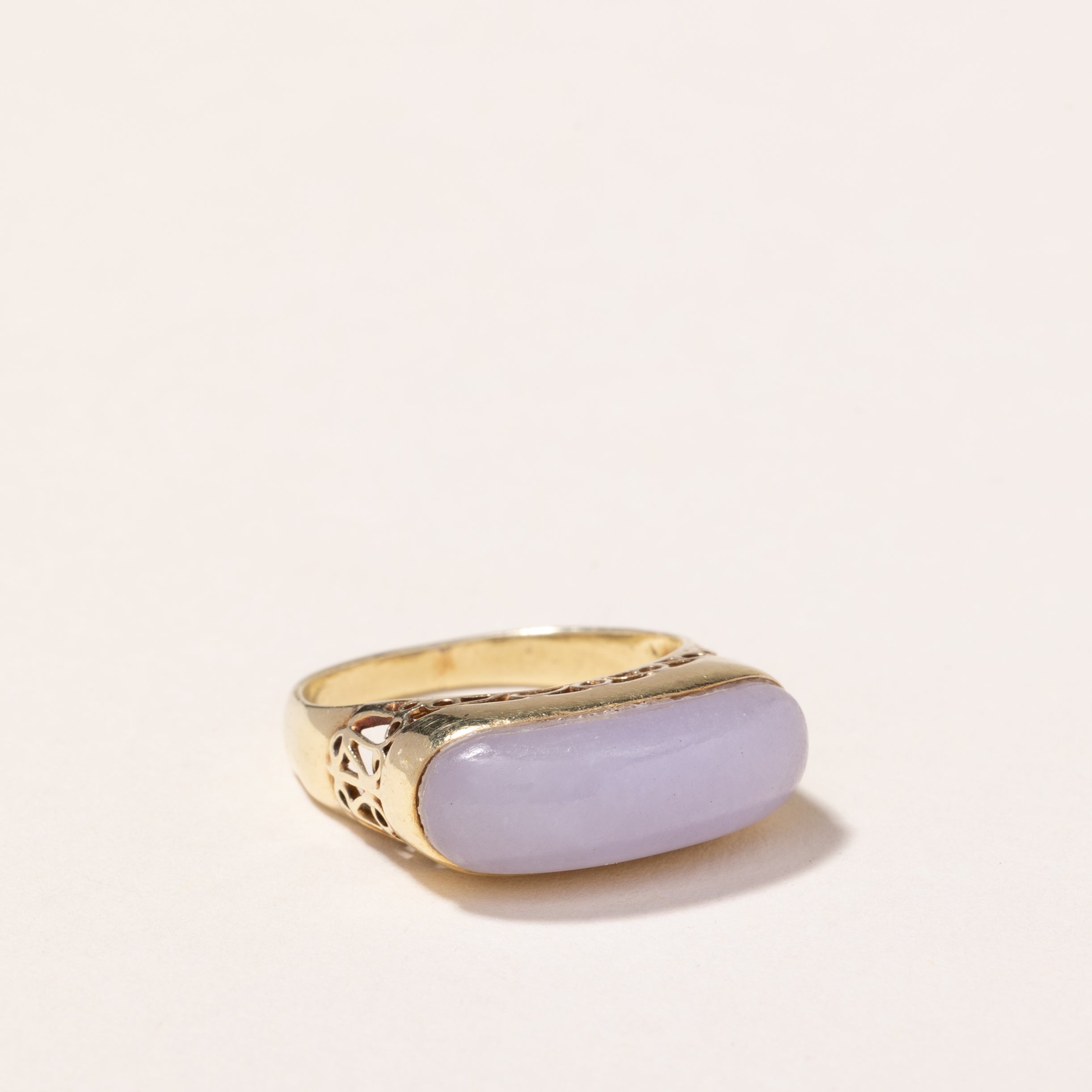 14k Yellow Gold Lavender Jadeite Ring | 18.7x7.00x4.70mm | SZ 6.5