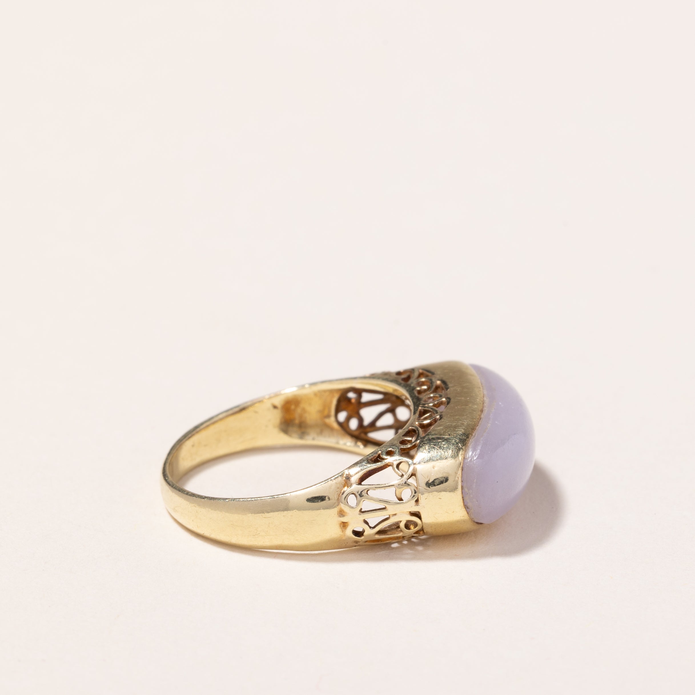 14k Yellow Gold Lavender Jadeite Ring | 18.7x7.00x4.70mm | SZ 6.5