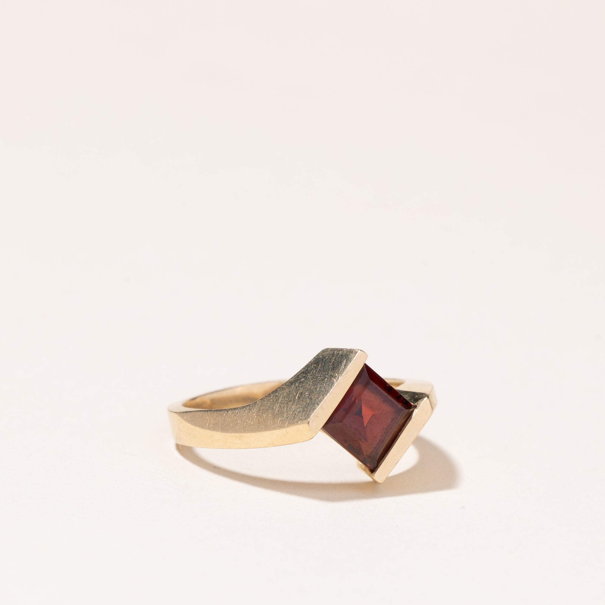 14k Yellow Gold Garnet Ring | 1.39ct | SZ 7