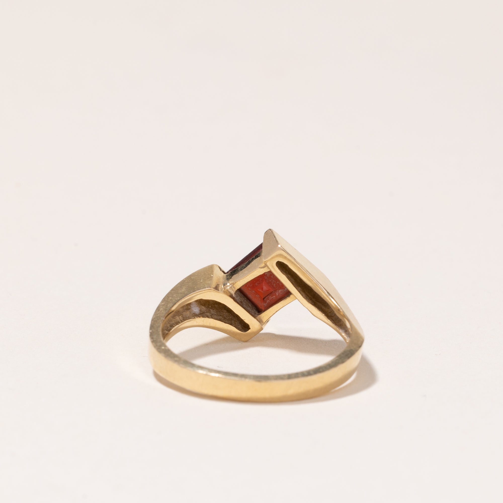 14k Yellow Gold Garnet Ring | 1.39ct | SZ 7