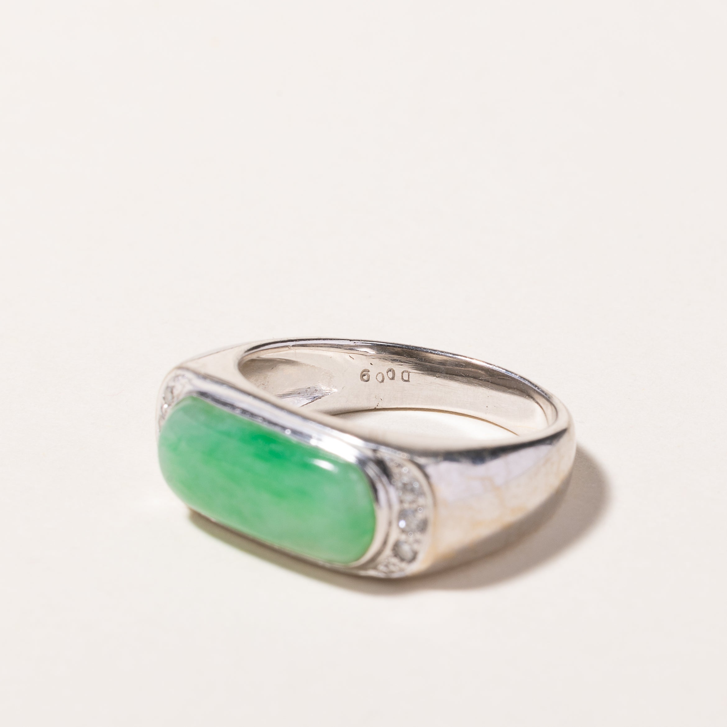 18k White Gold Jade & Diamond Ring | 17.50x7.00x2.30mm, 0.09ctw | SZ 9