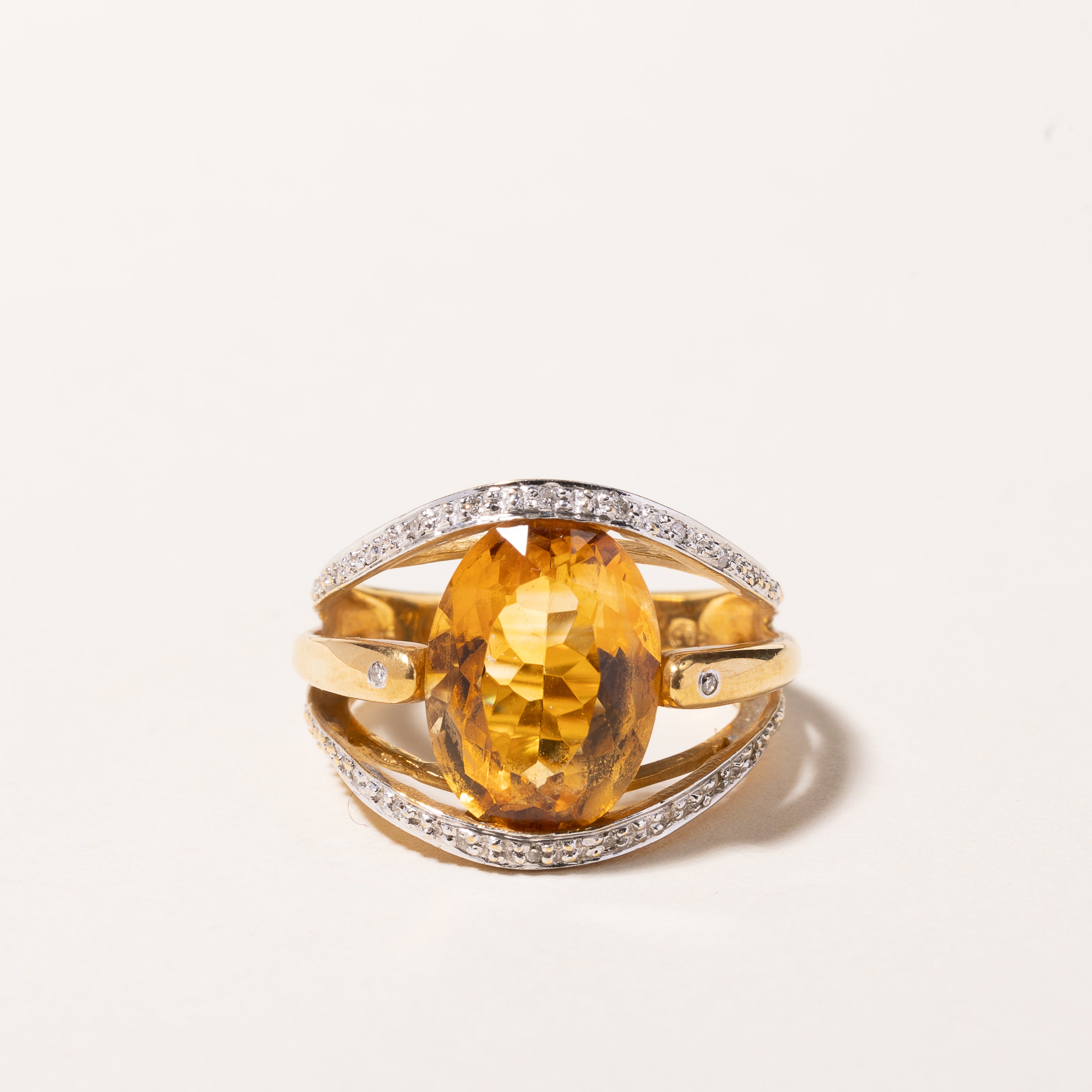 18k Yellow Gold Citrine & Diamond Ring | 5.95ct, 0.14ctw | SZ 7