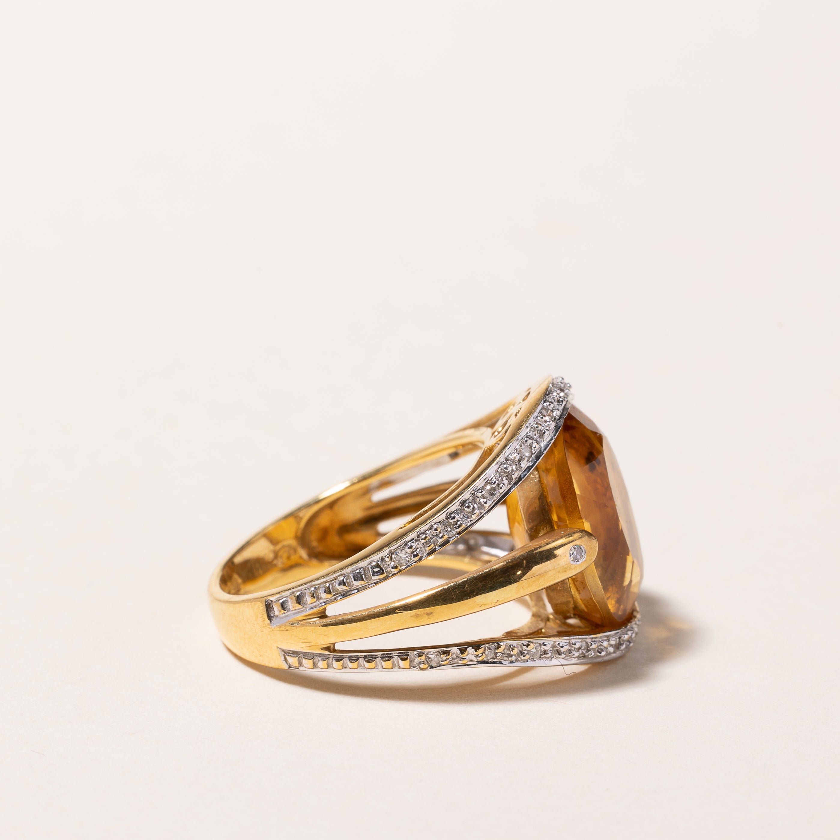 18k Yellow Gold Citrine & Diamond Ring | 5.95ct, 0.14ctw | SZ 7