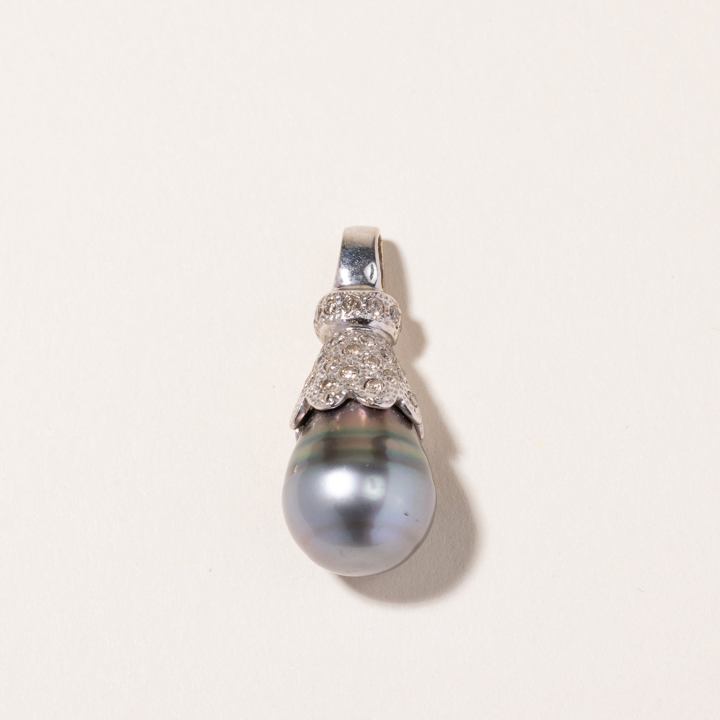 18k White Gold Black South Sea Pearl & Diamond Pendant | 12.80-16.00mm, 0.52ctw |