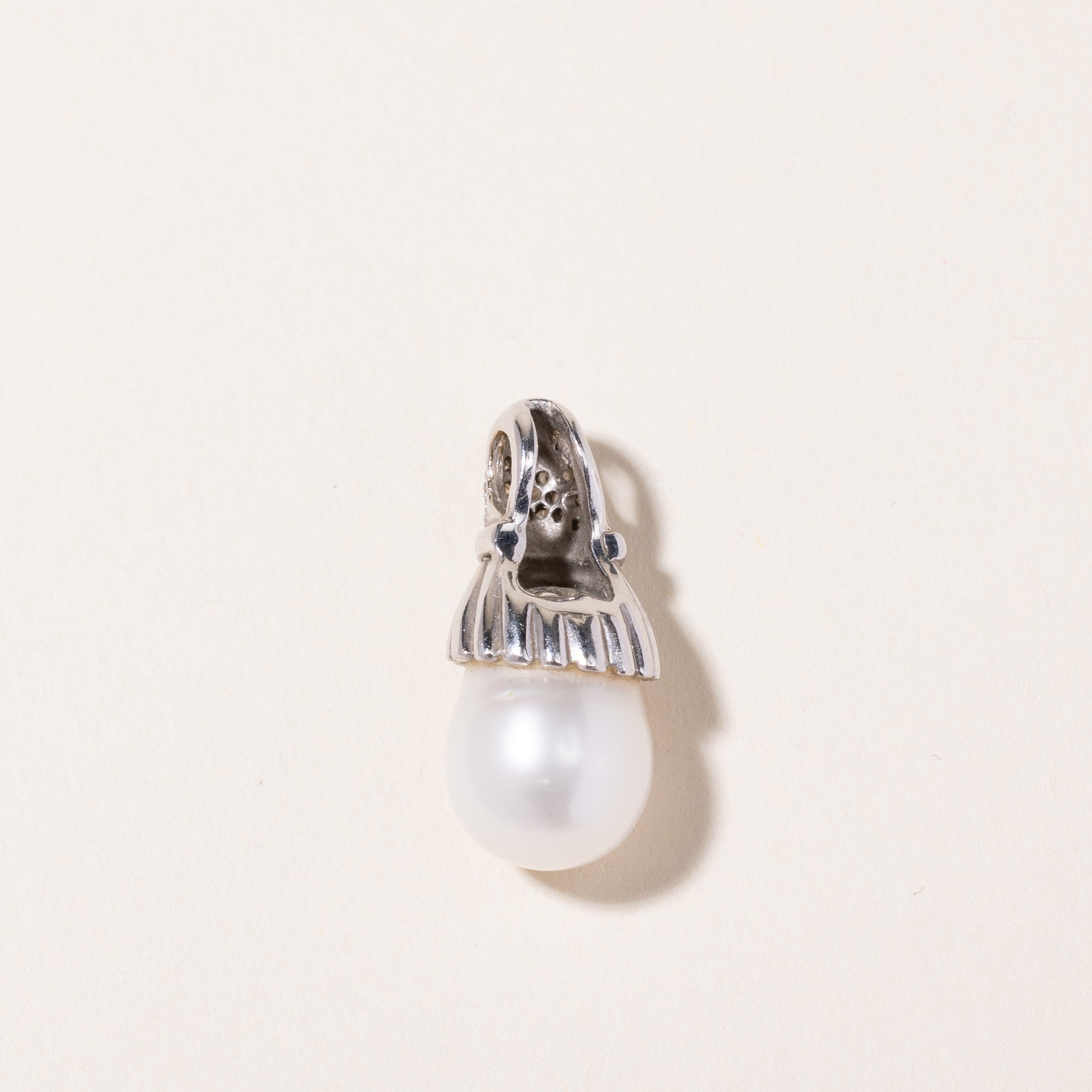 18k White Gold South Sea Pearl & Diamond Pendant | 11.00-13.00mm, 0.16ctw |