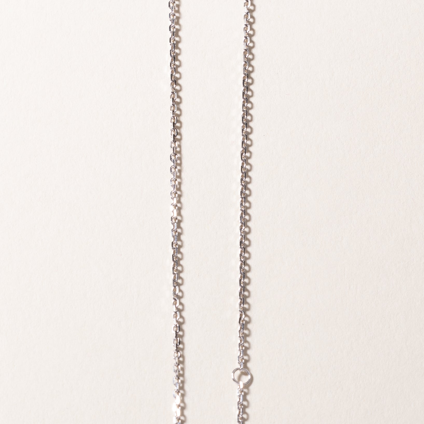Collier bicolore or, diamants et jade | 0,41 ct | 43-46 cm 