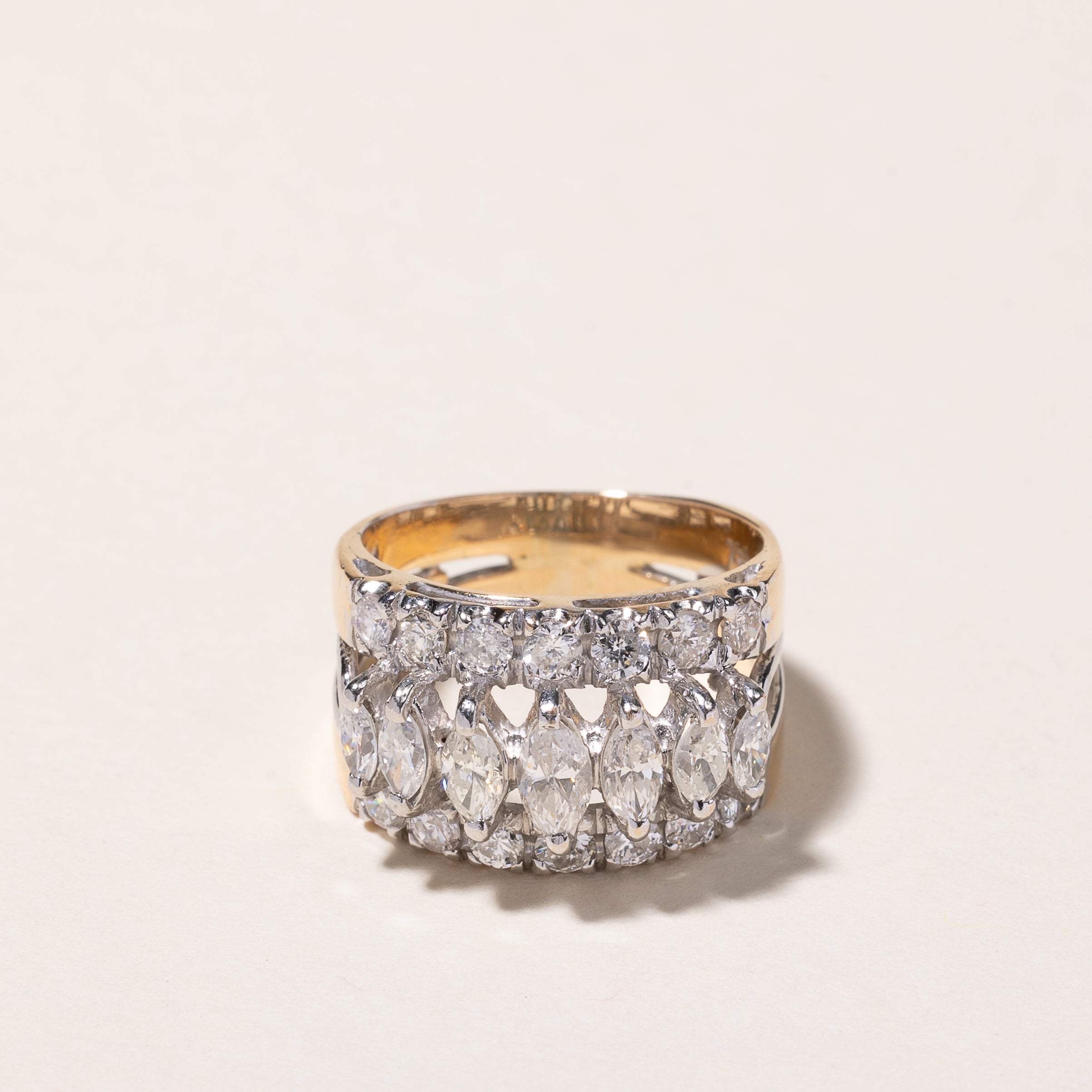 Bague en or jaune 18 carats sertie de trois rangées de diamants | 1,27 ct au total | Taille 5,25 