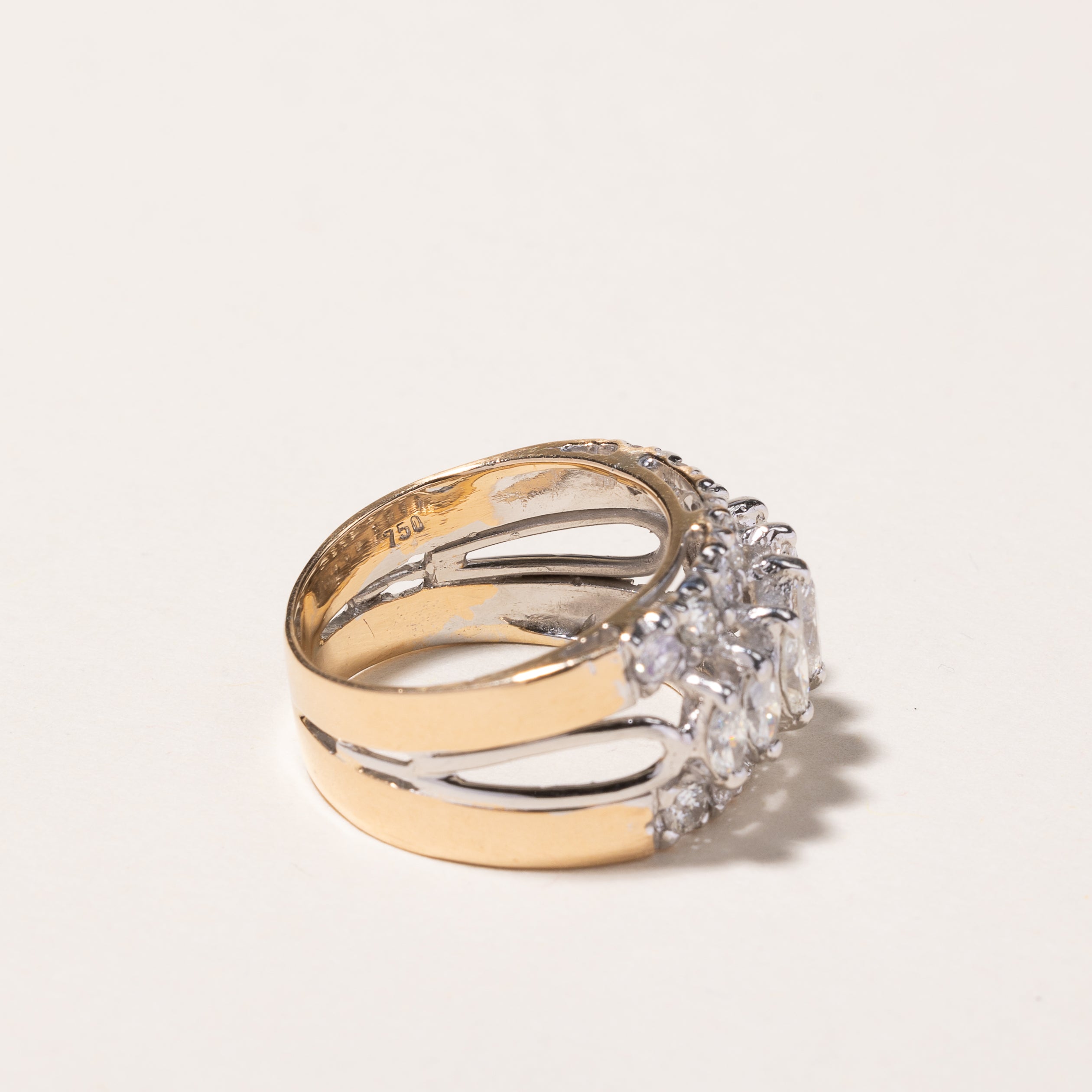 Bague en or jaune 18 carats sertie de trois rangées de diamants | 1,27 ct au total | Taille 5,25 
