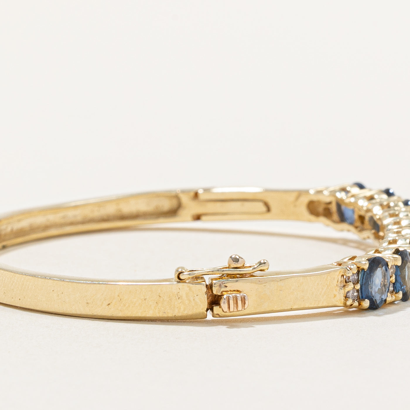 Sapphire & Diamond Bracelet | 5.32ctw, 0.45ctw | 7" |