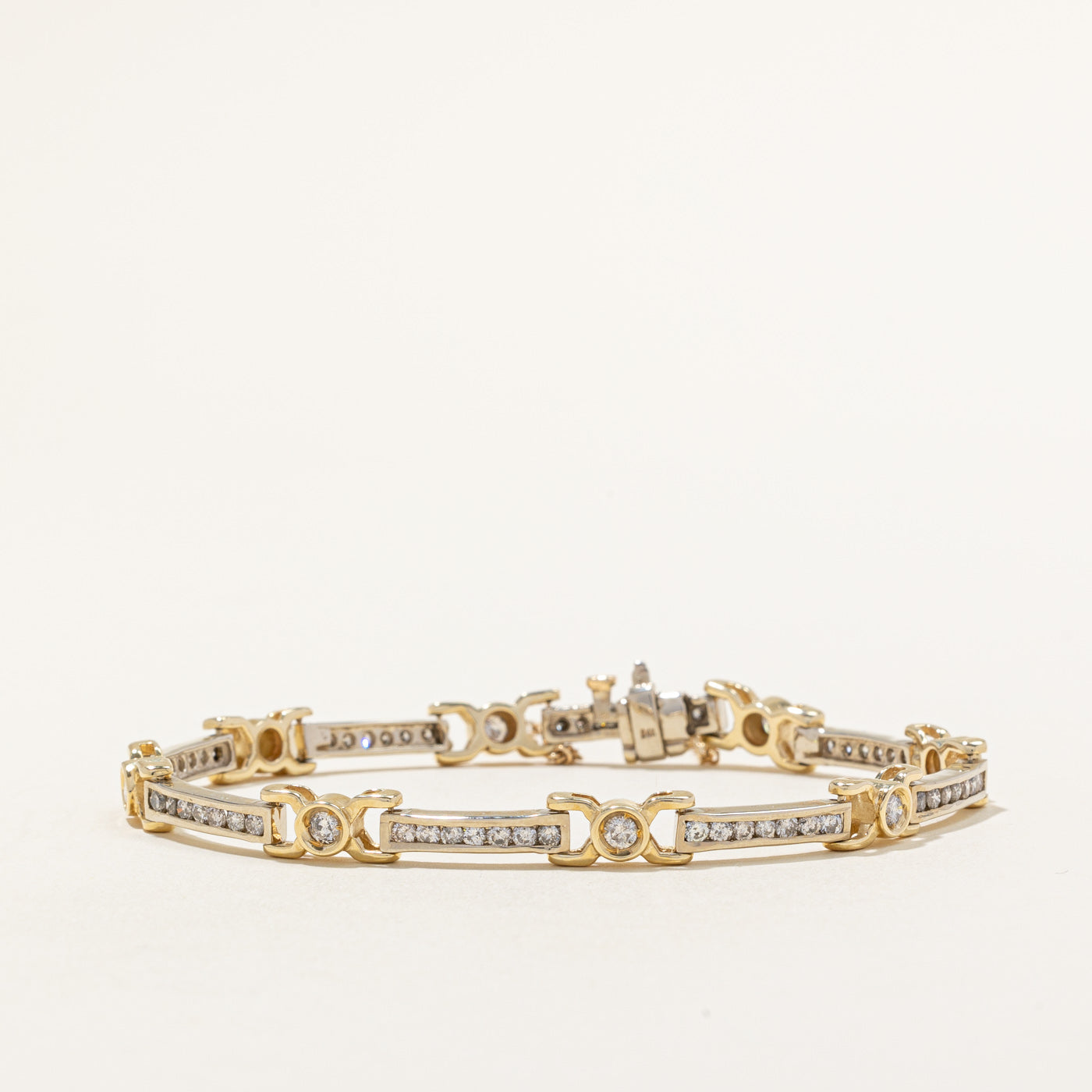 Bracelet en diamants bicolores | 2,40 ct | 7,5 po | 