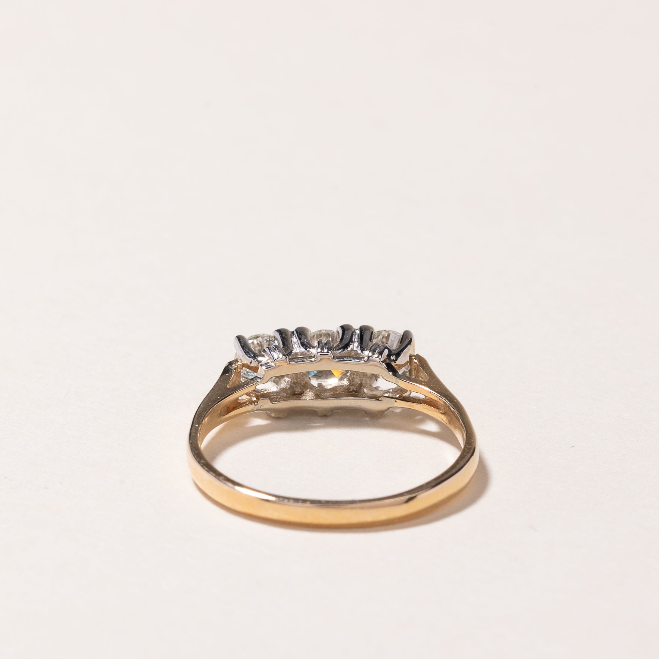 14k Yellow Gold Three Stones Diamond Ring | 1.00ctw | SZ 5.25