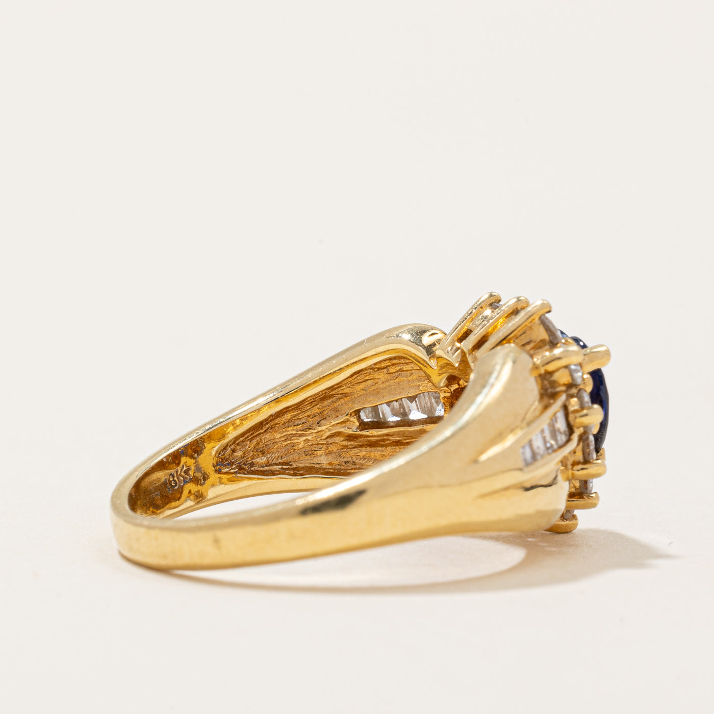 Bague cœur halo saphir et diamants | 0,89 ct, 0,52 ct au total | Taille 6,25 | 