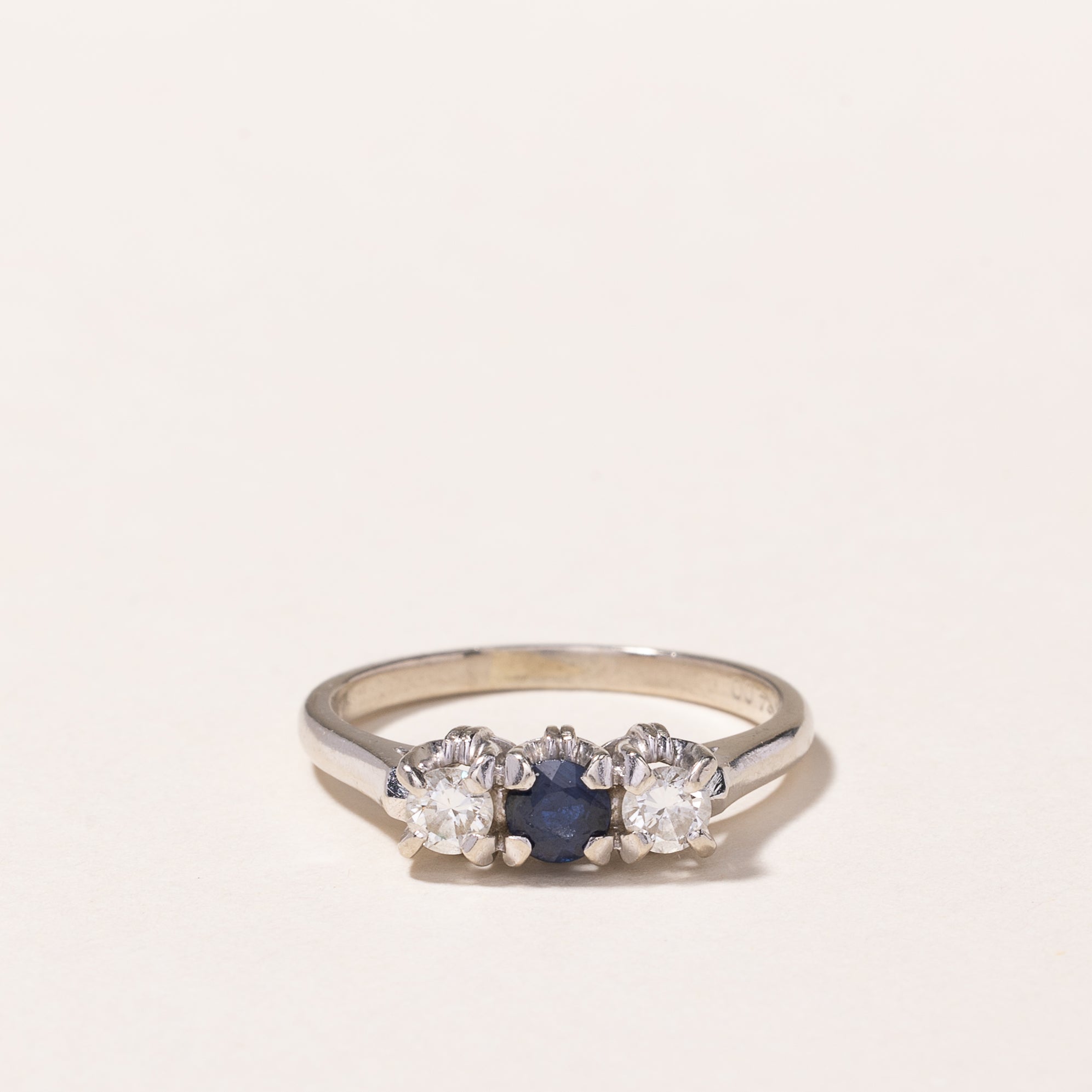 14k White Gold Sapphire & Diamond Ring | 0.25ct, 0.30ctw | SZ 7.5