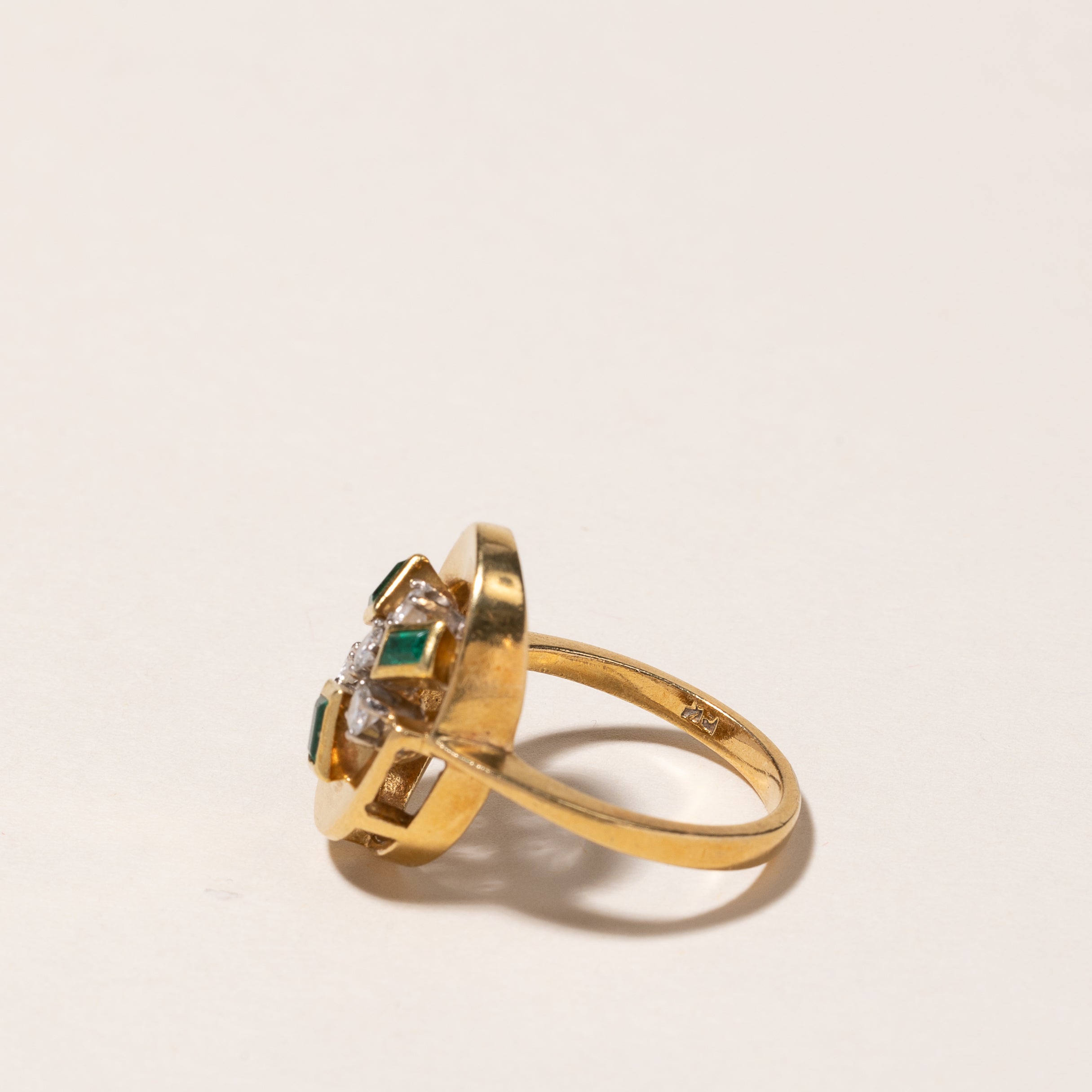 18k Yellow Gold Emerald & Diamond Ring | 0.25ctw, 0.16ctw | SZ 5.5