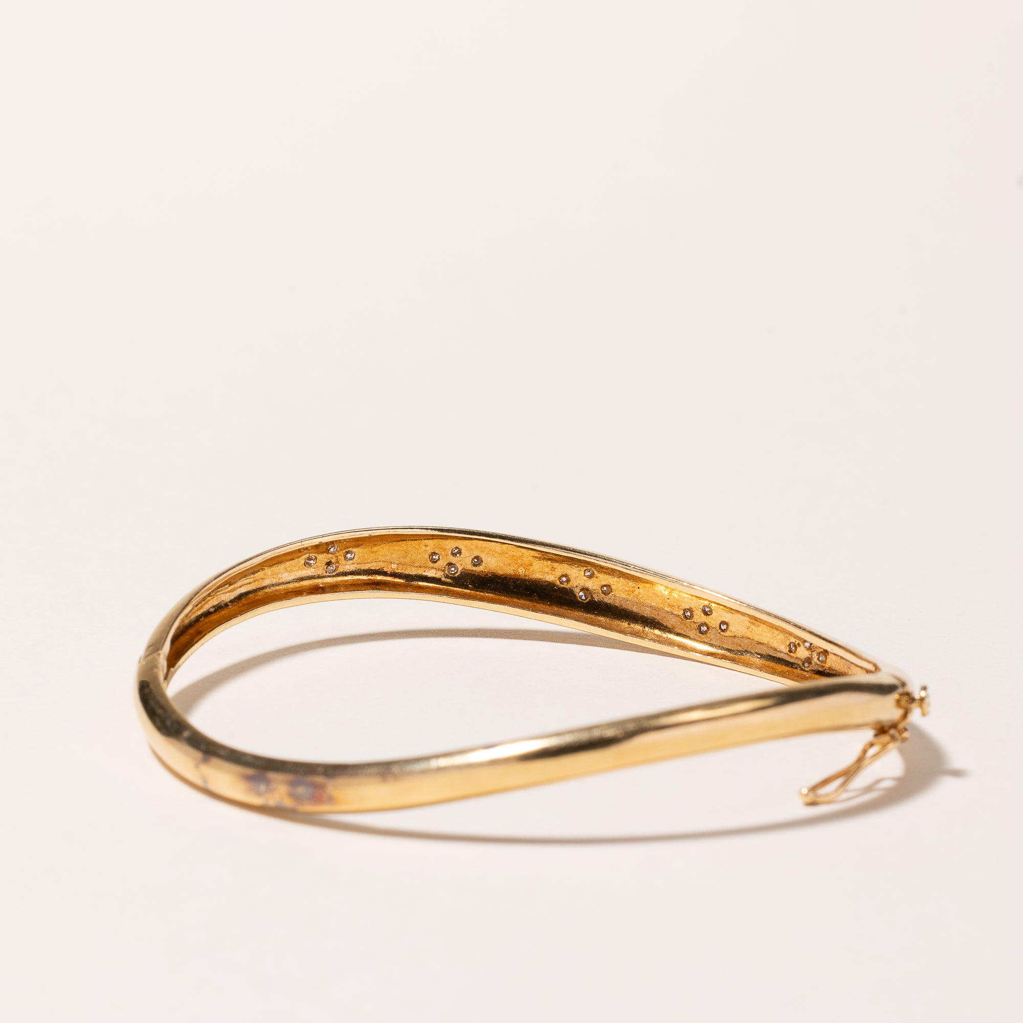 18k Yellow Gold Diamond Bangle Bracelet | 0.27ctw