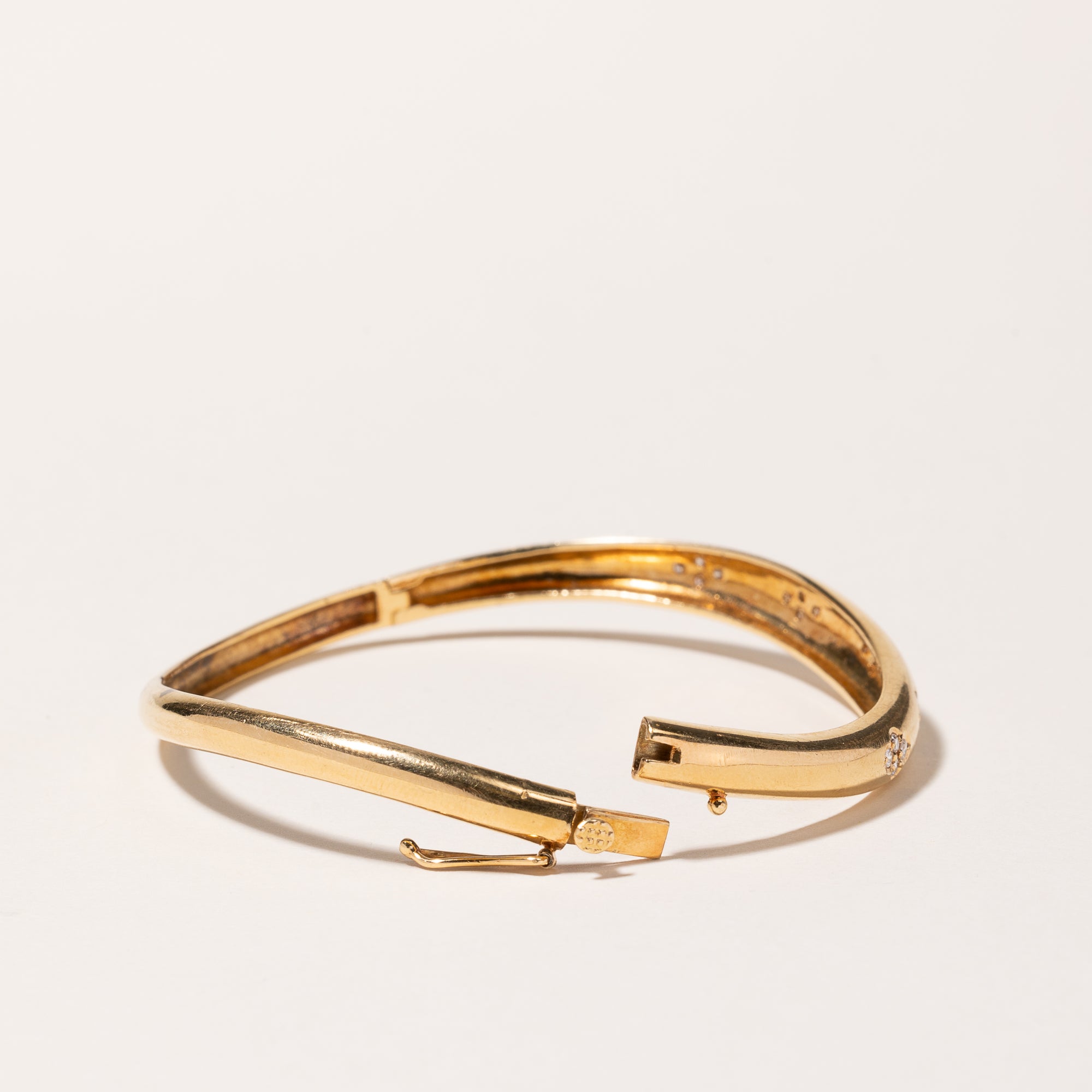 18k Yellow Gold Diamond Bangle Bracelet | 0.27ctw