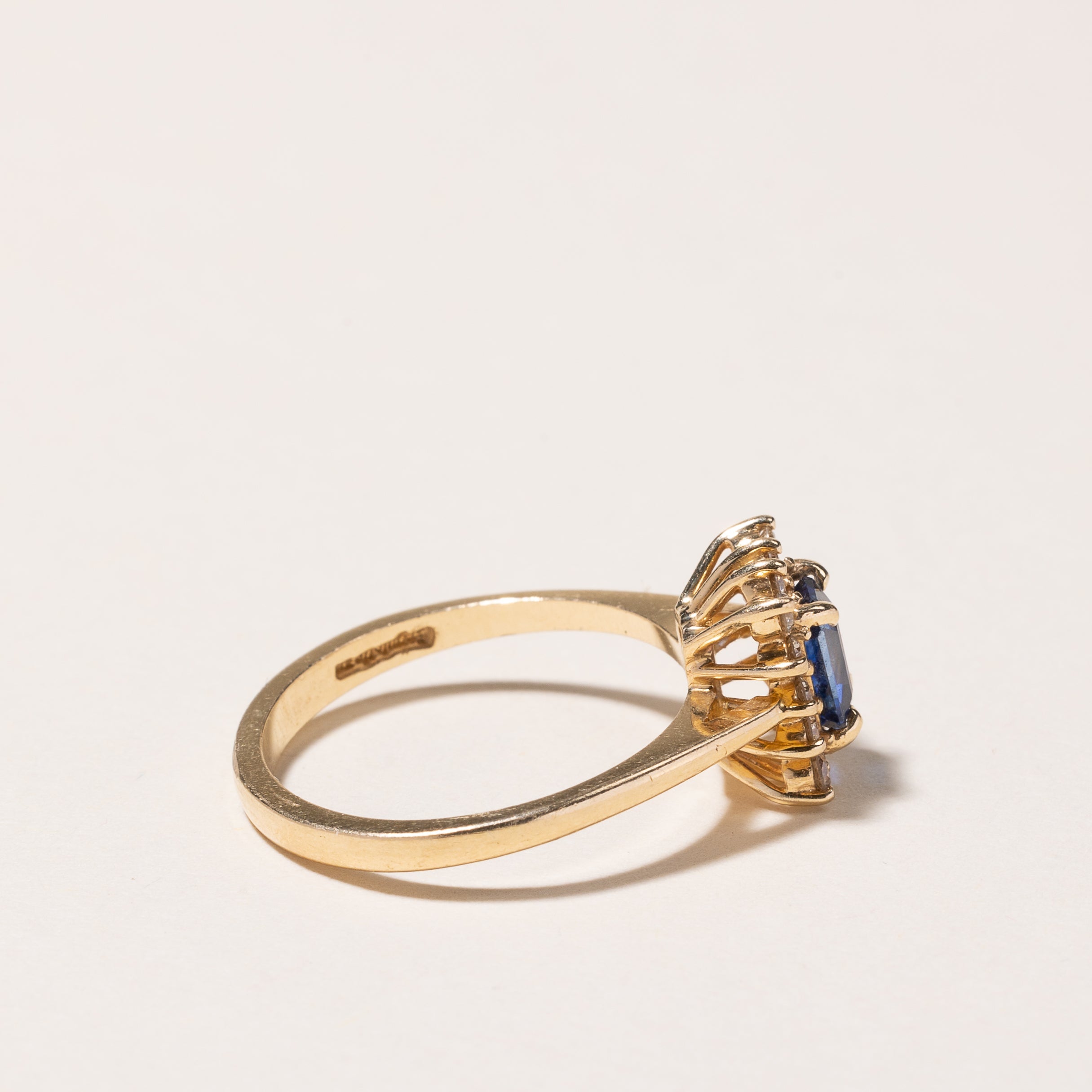 14k Yellow Gold Blue Sapphire & Diamond Ring | 0.74ctw, 0.20ctw | SZ 6.5