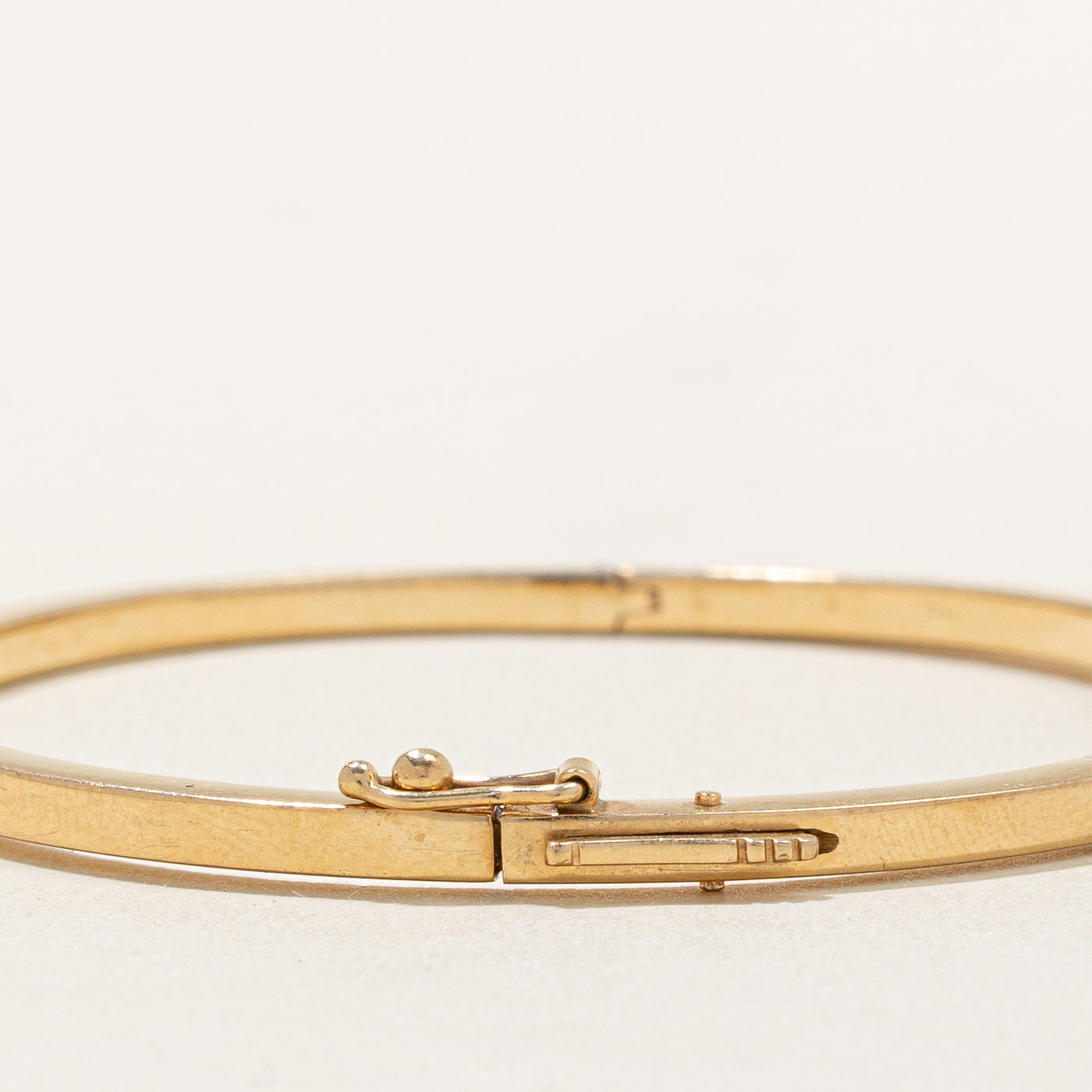 Sapphire & Diamond Bangle | 0.62ctw 0.28ctw | 7" |