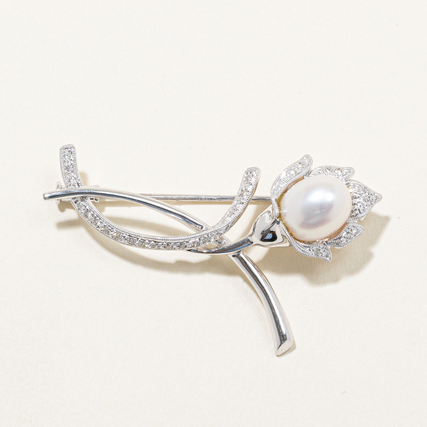 Fresh Water Pearl & Diamond Brooch | 0.21ctw |