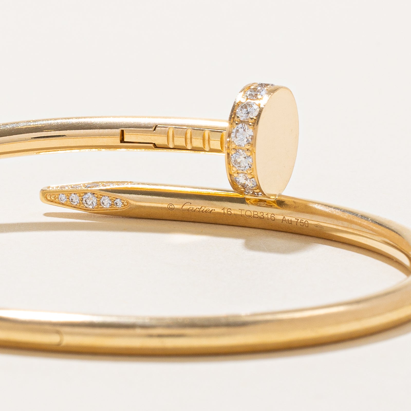 'Cartier' Juste un Clou Bracelet, Classic Model, Diamonds | 30.57ctw | 6"