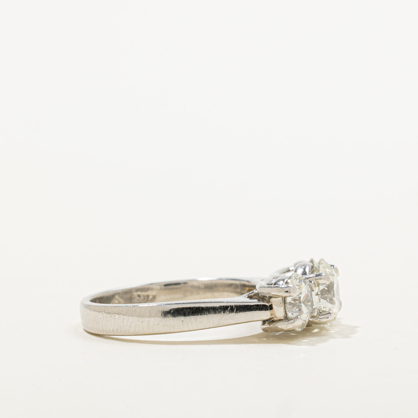 GIA Three Diamond Ring | GIA 1.54ct VS2 I Ex, 1.55ctw VS2 I VG | SS 7