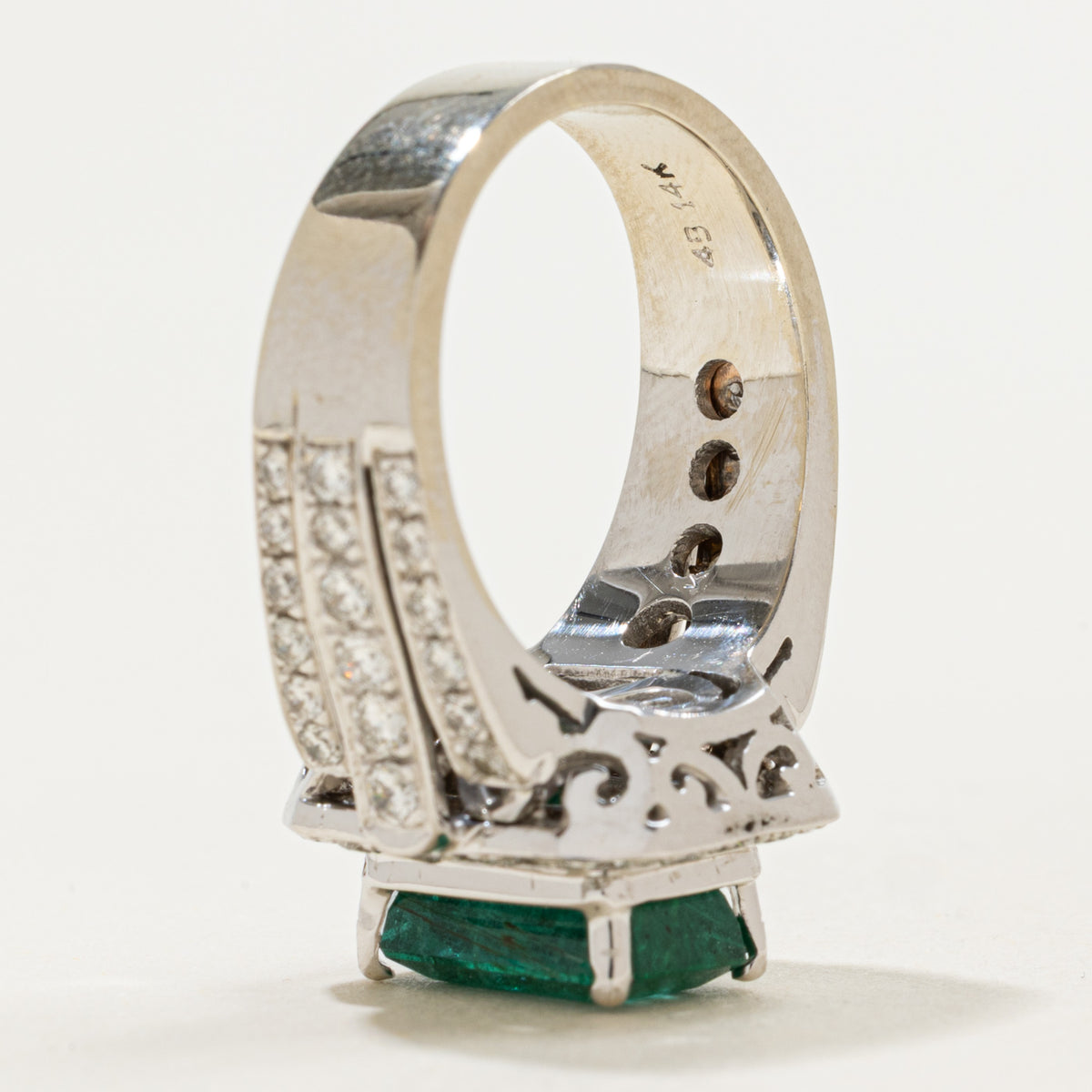 Emerald & Diamond Halo Cocktail Ring | 2.22ct, 1.00ctw | Sz 7