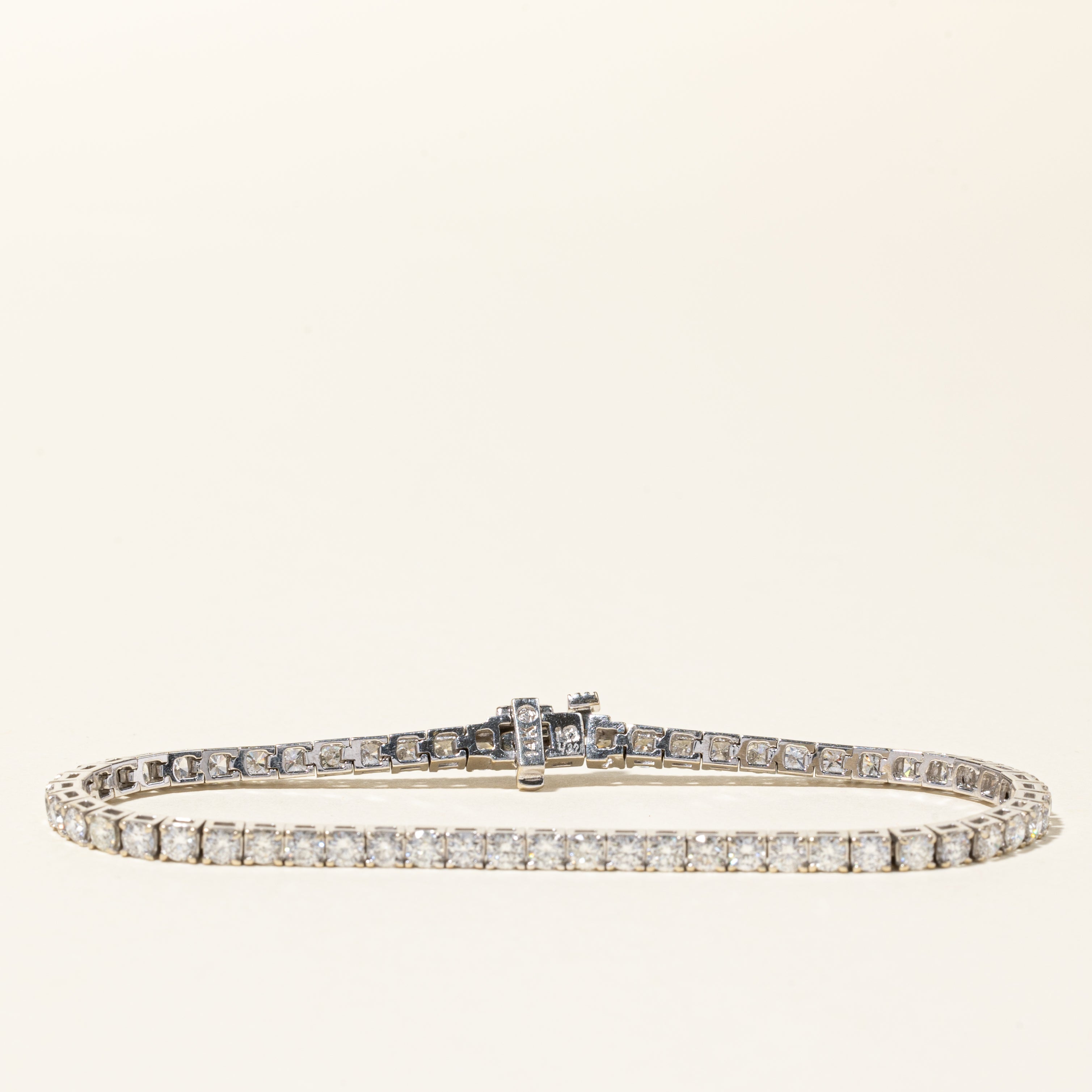 Bracelet tennis en or blanc 14 carats et diamants | 3,71 ct au total | Taille 7" 