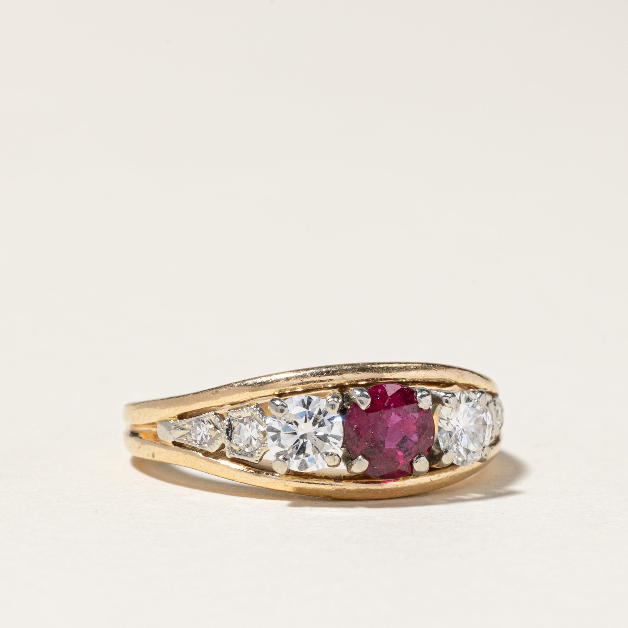 14K Yellow Gold Ruby & Diamond Tapered Ring | 0.53ctw, 0.50ctw | SZ 6.5