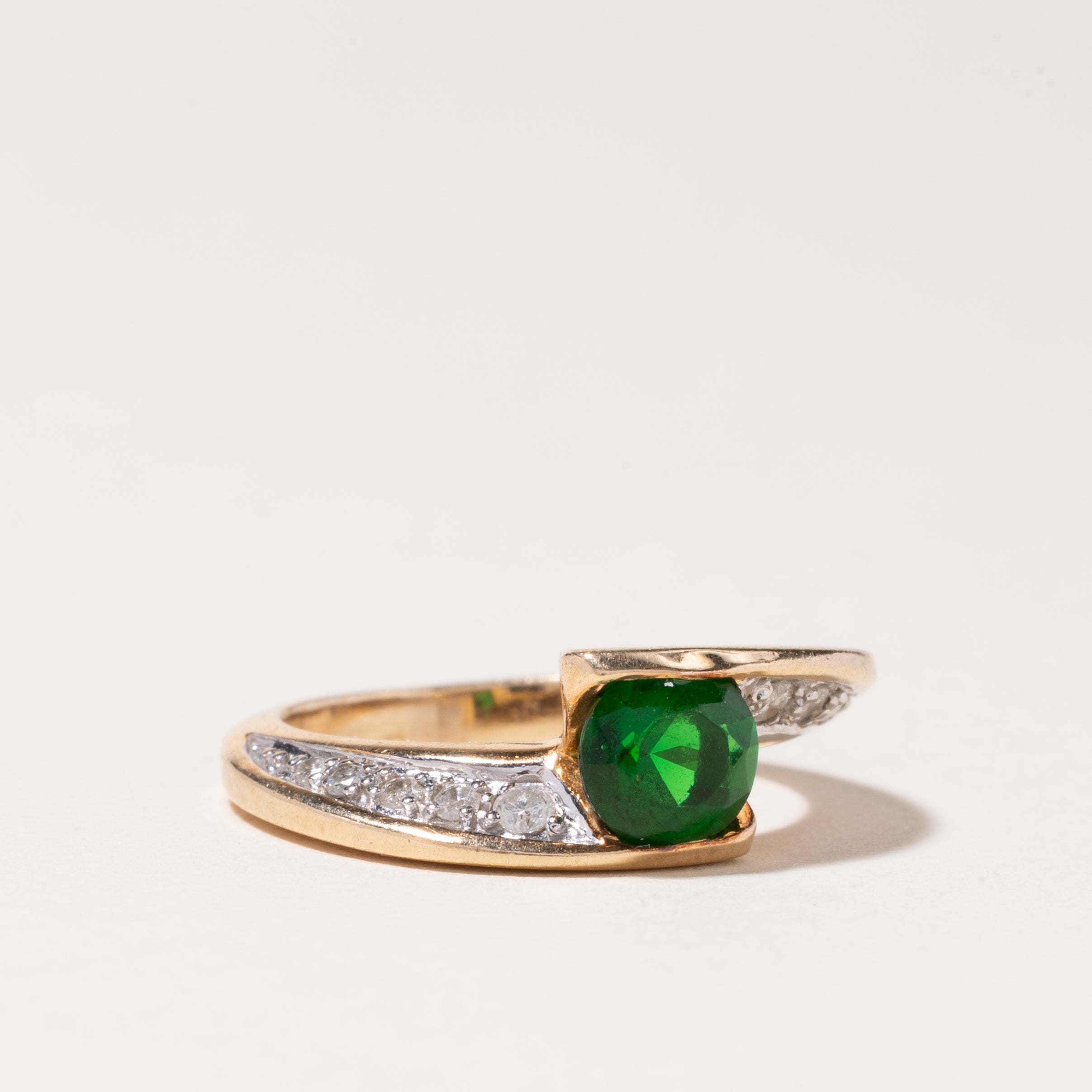 10k Green Glass & Diamond Ring | 1.00ct, 0.12ctw | SZ 5.5