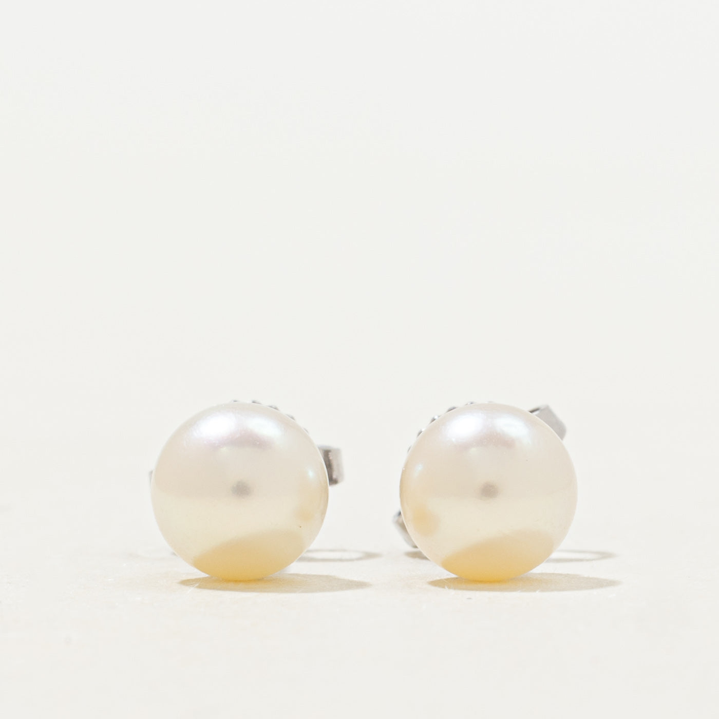 'Tiffany & Co' Tiffany Signature Pearl Earrings