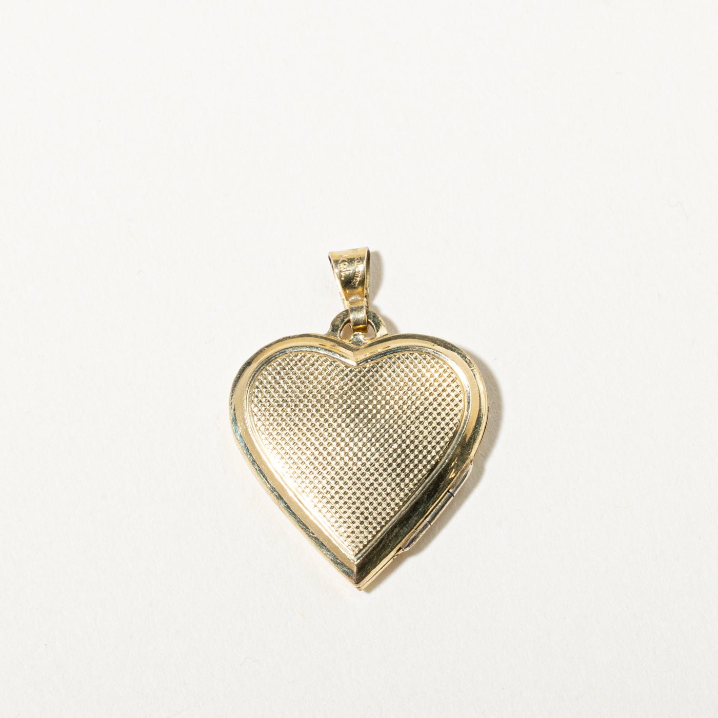 14k Yellow Gold Floral Engraved Heart Locket