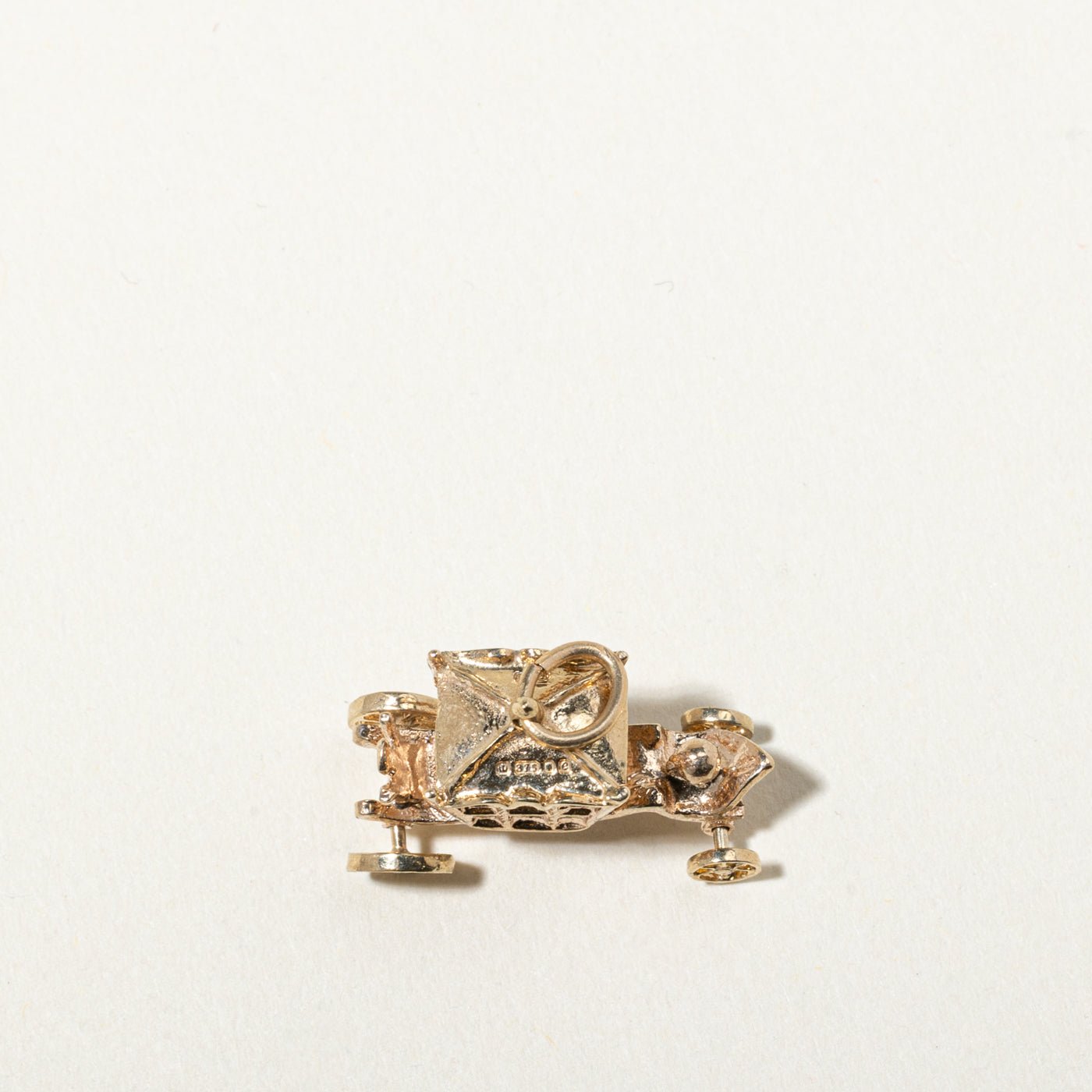 1977 London Yellow Gold Carriage Charm