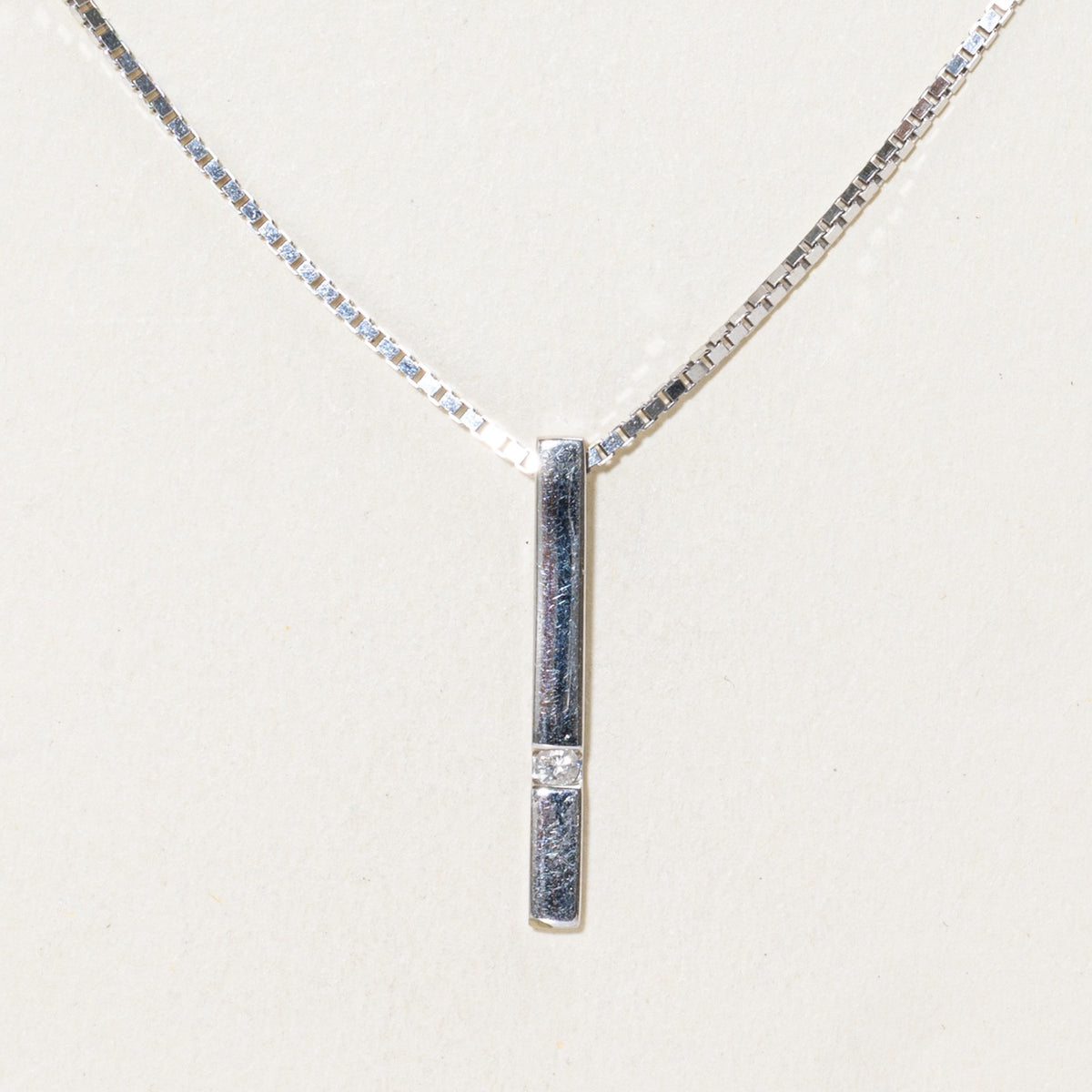 London Flush Set Diamond Bar Pendant Necklace | 19"