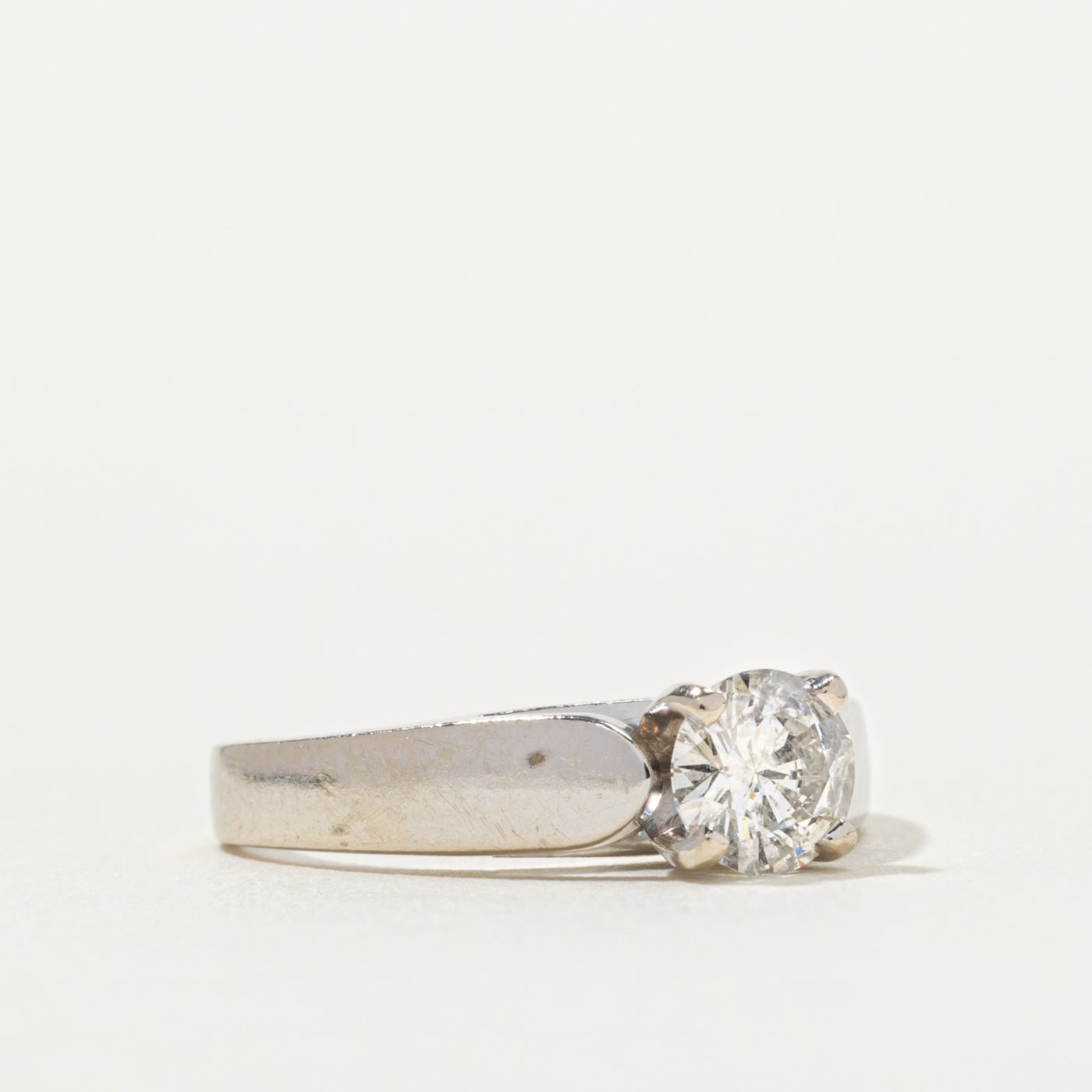 Bague en or blanc 14 carats (801-723) avec diamant | Taille 4,75