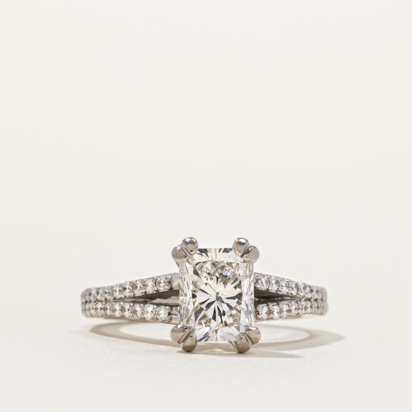 'Tacori' 18k Radiant Cut Diamond Accented Ring | 1.50ct VVS1/VVS2 H/I, 0.30ctw | SZ 4.75