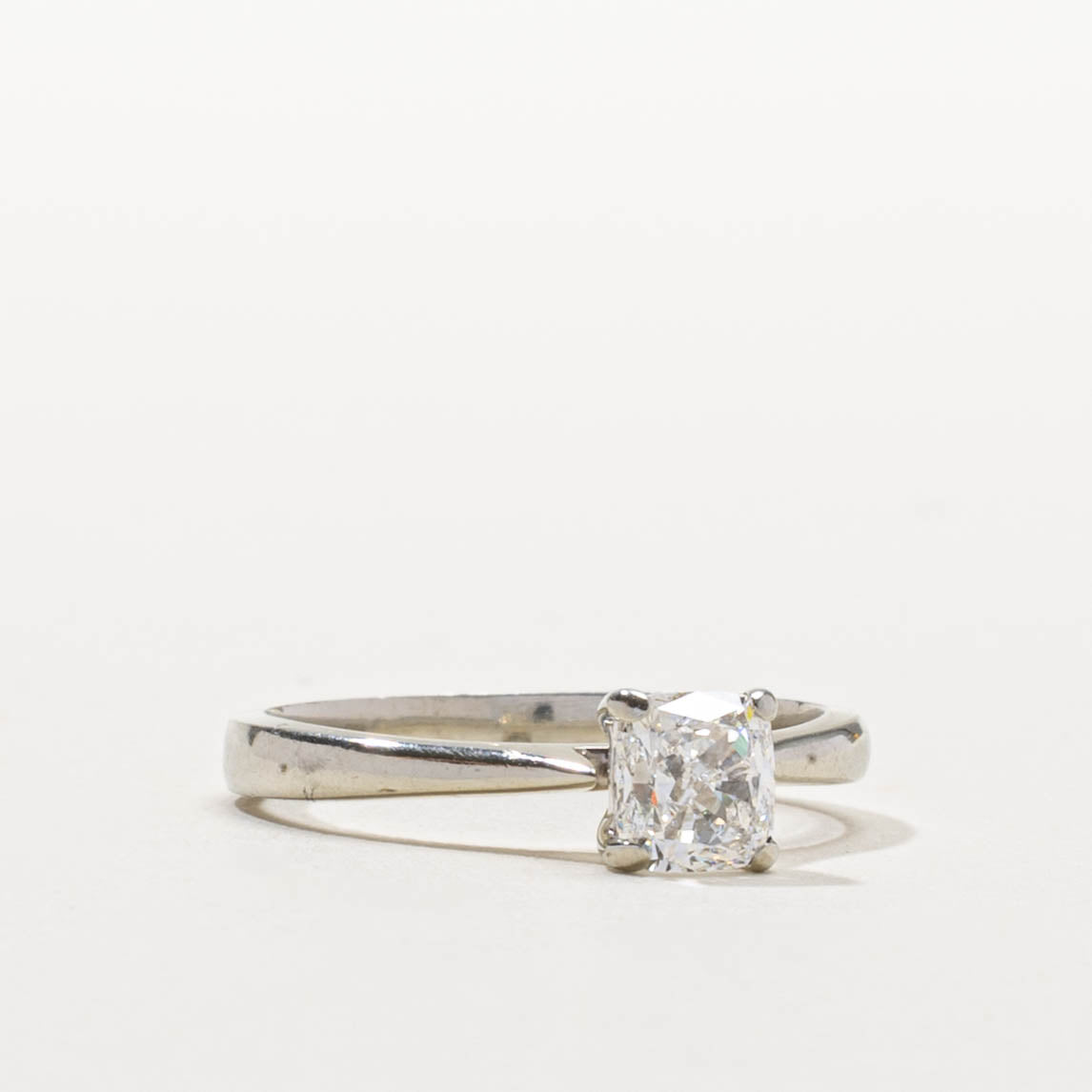 19k Cushion Cut Diamond Solitaire Ring | 0.80ct VS1 E | SZ 6.25