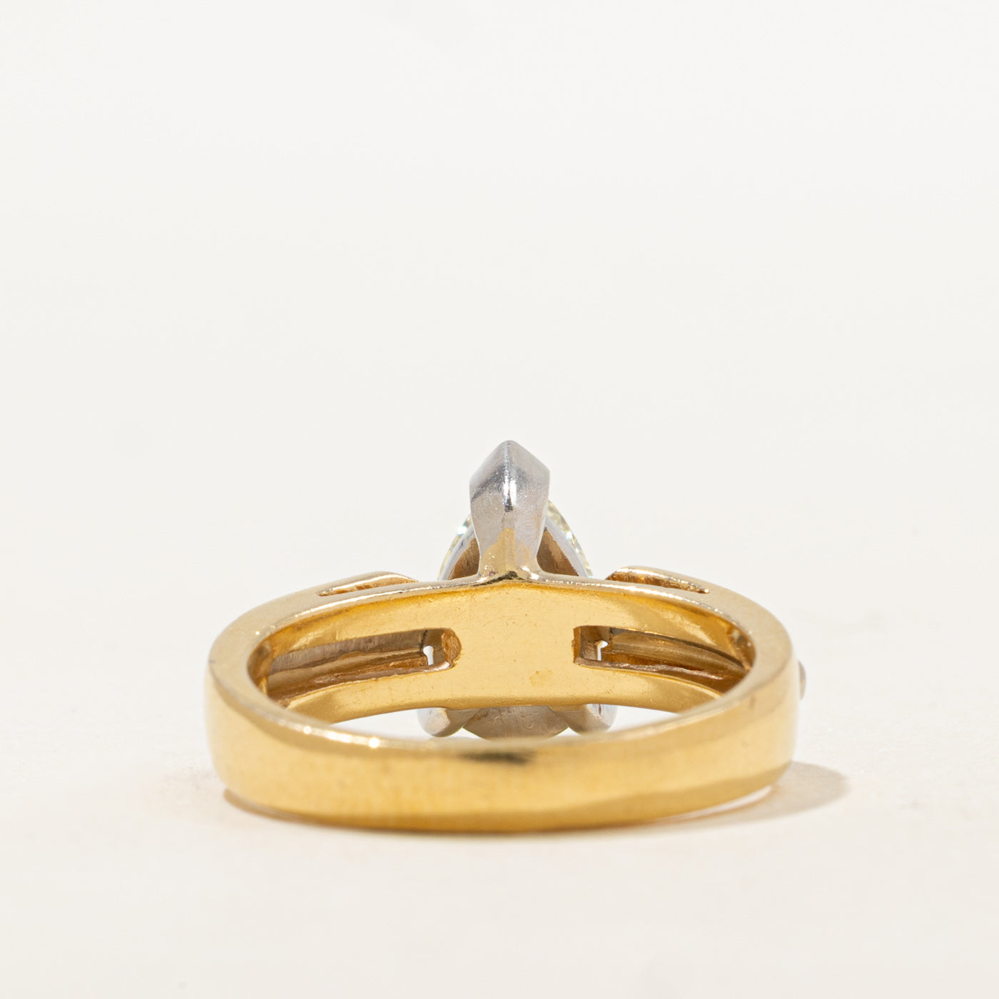 Pear Cut Diamond Engagement Ring | 1.55ct VS2 L/M | SZ 7.25