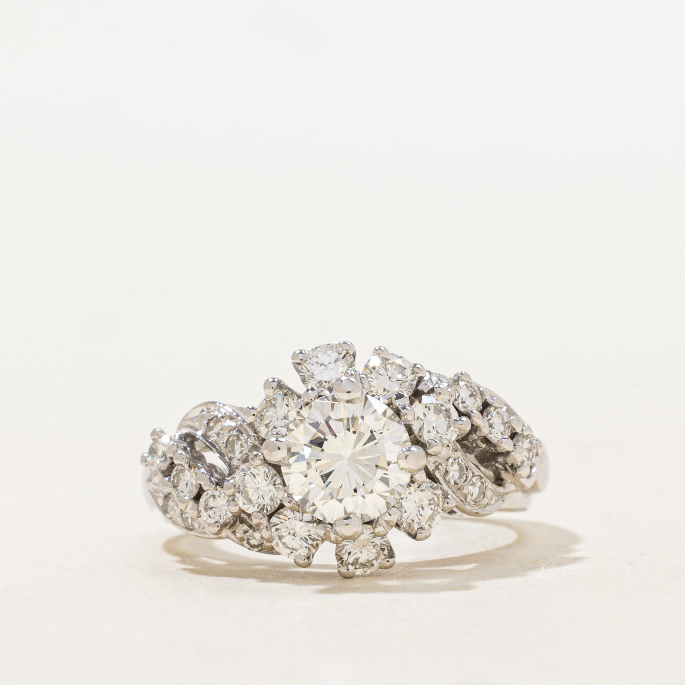 Diamond Cluster Engagement Ring | 1.00ct SI1 G/H, 0.90ctw | SZ 6