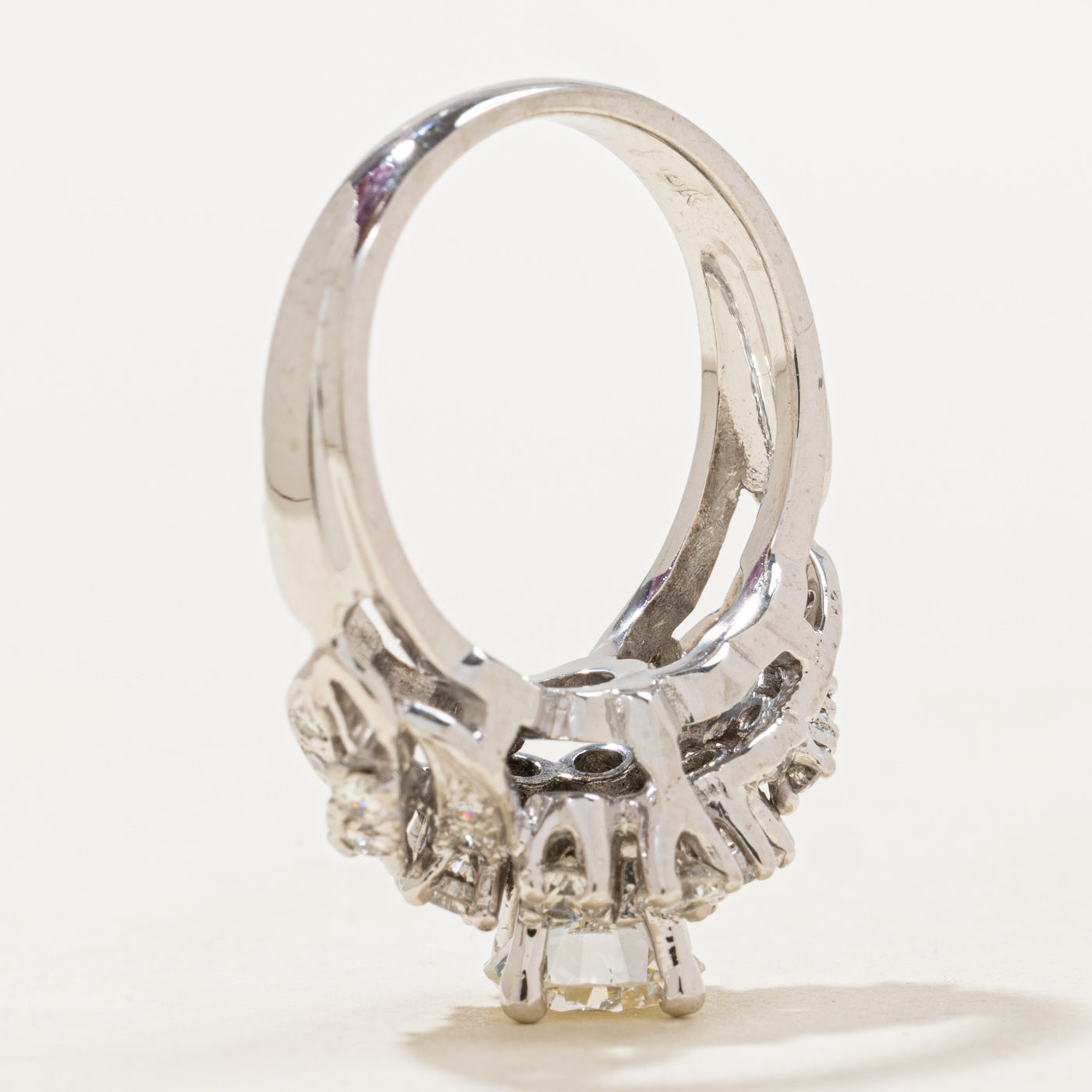 Diamond Cluster Engagement Ring | 1.00ct SI1 G/H, 0.90ctw | SZ 6